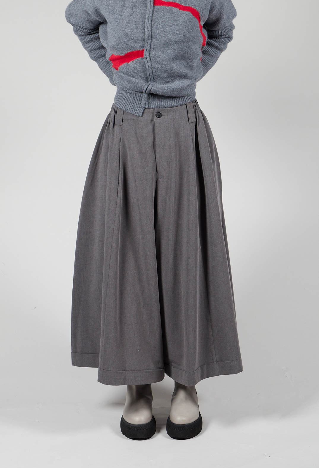 Wide Leg Trousers in Grey