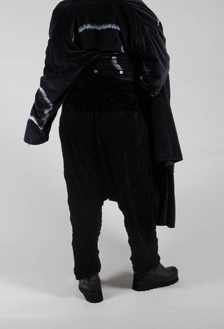 Besitzkraft Trousers in Kaviar Black