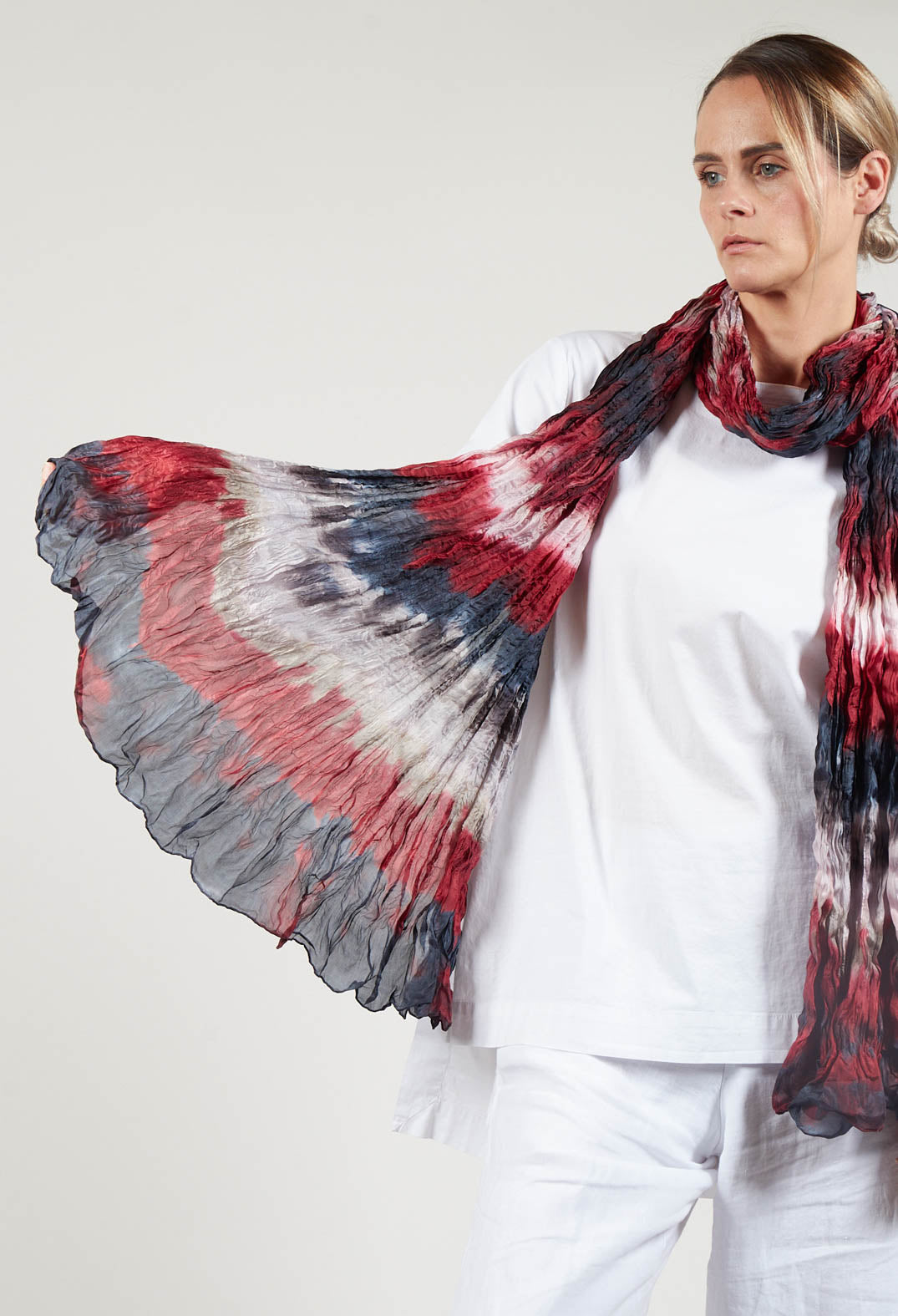 Wechselber Scarf in Ideal Red