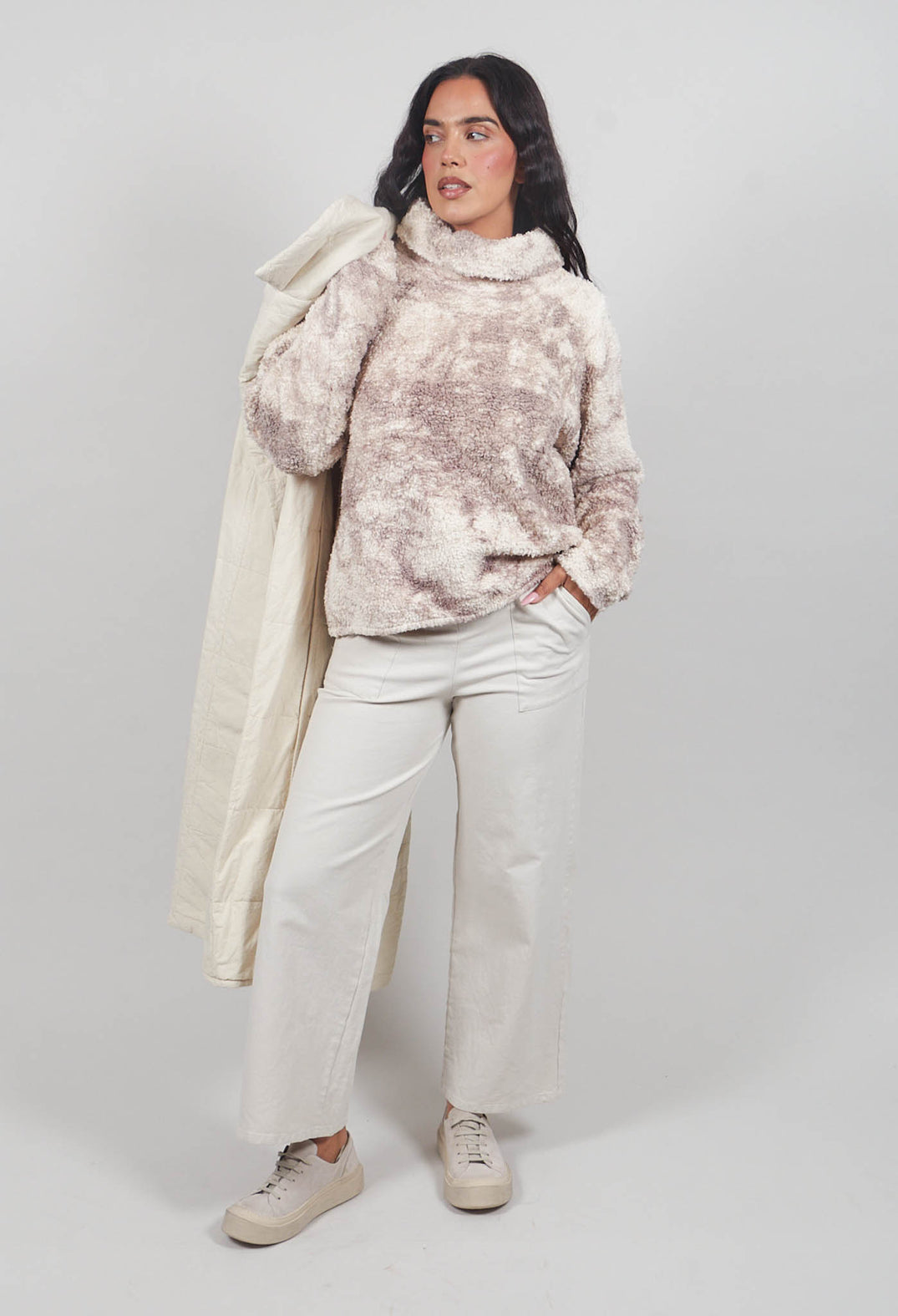 Kafallt Trousers in Gefuhl Beige