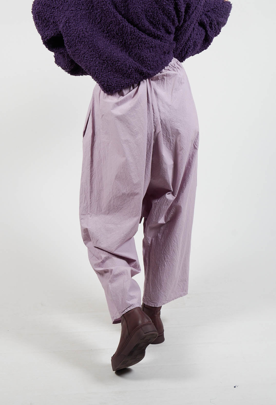 Zaunetz Trousers in Yard Purple