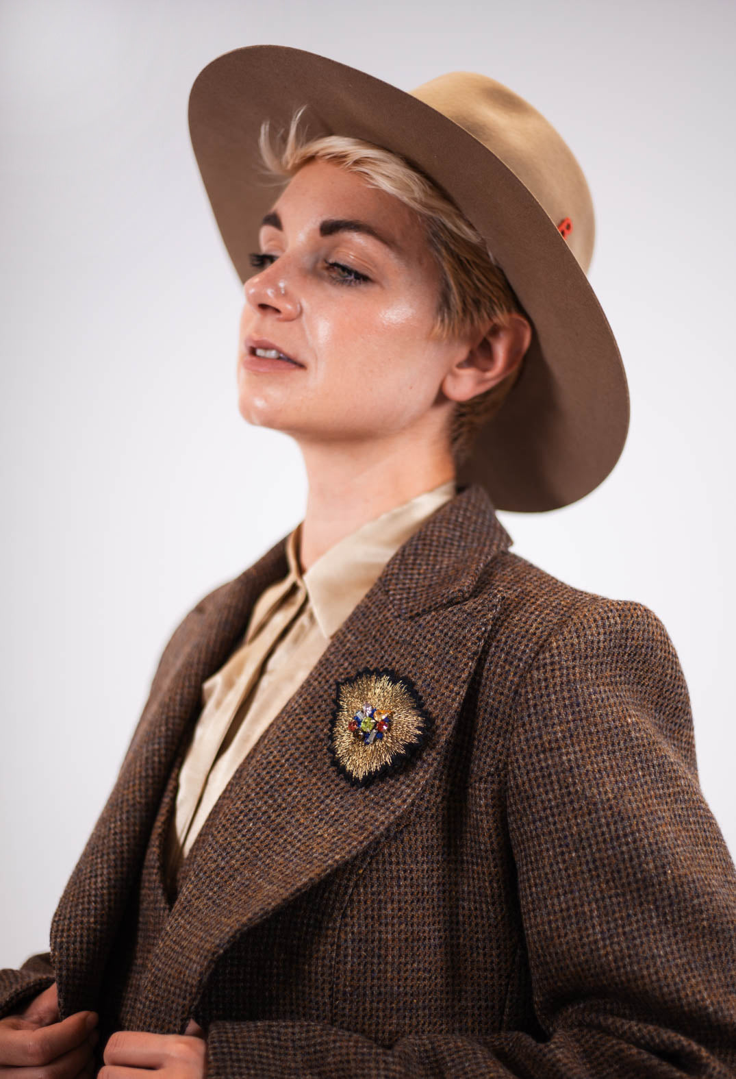 Like the Sun Brooch in Gold