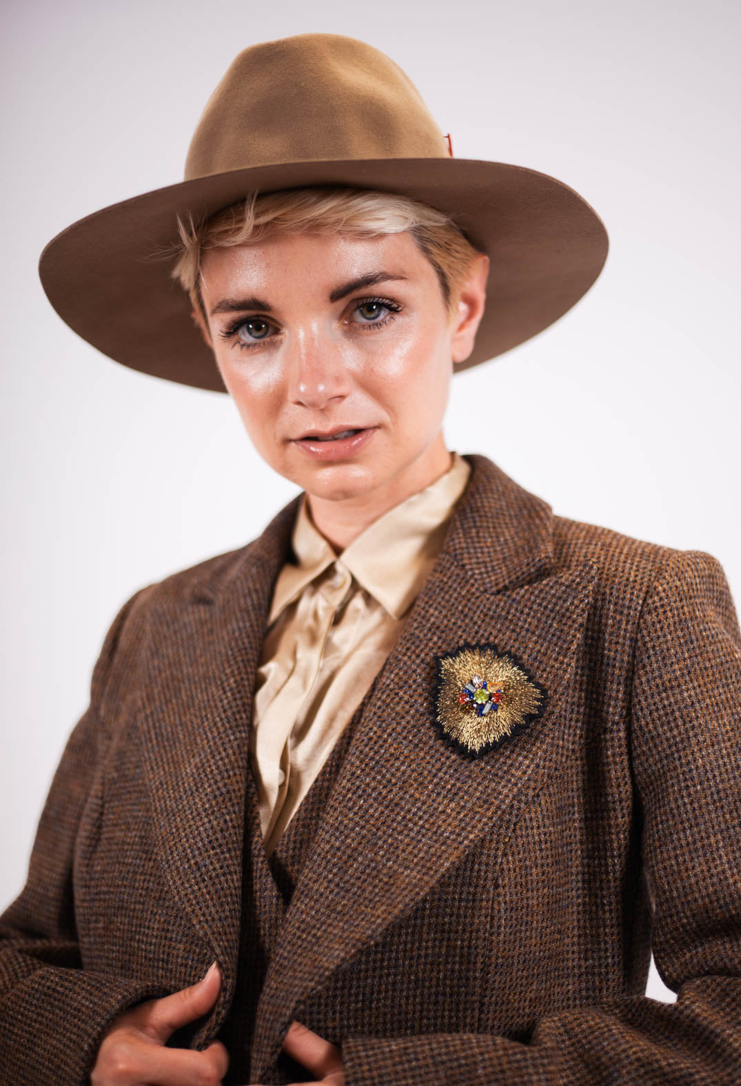 Like the Sun Brooch in Gold