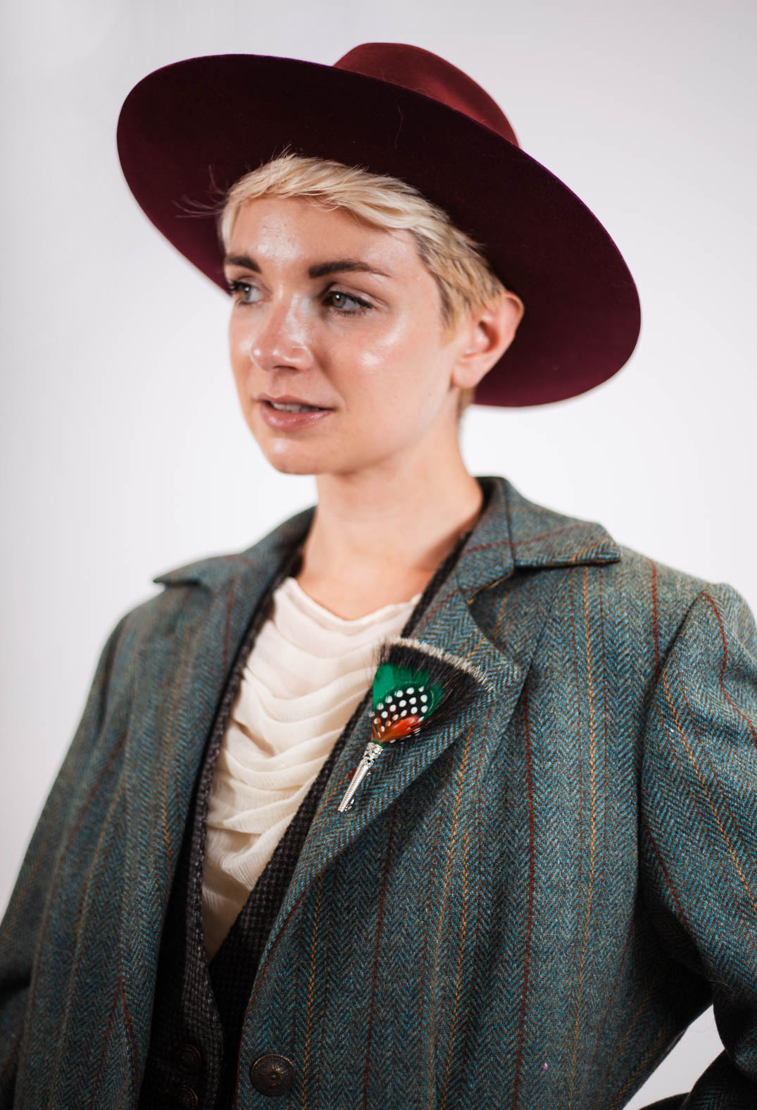 Brush Brooch in Beige and Brown