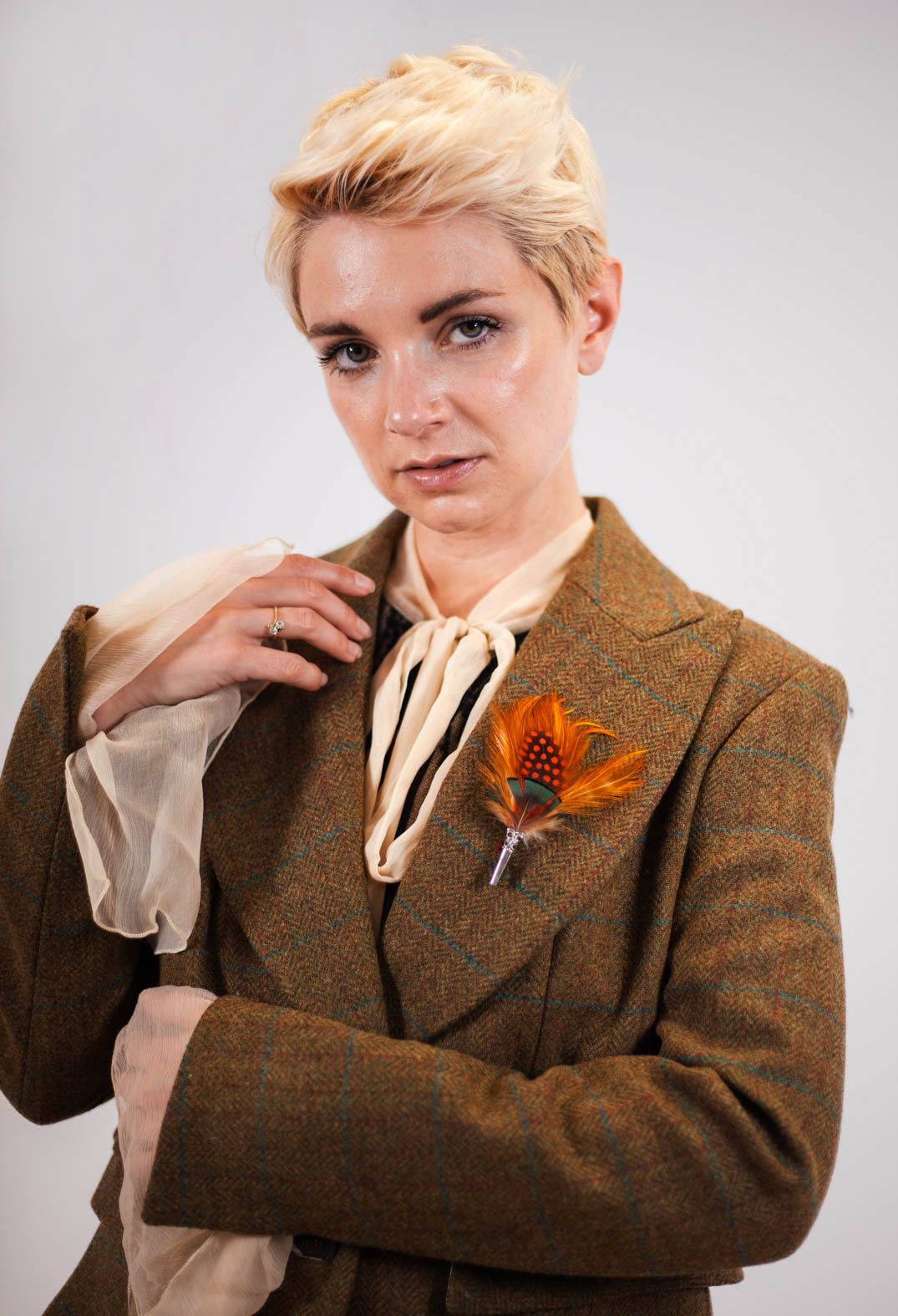 Loose Brooch in Orange and Green