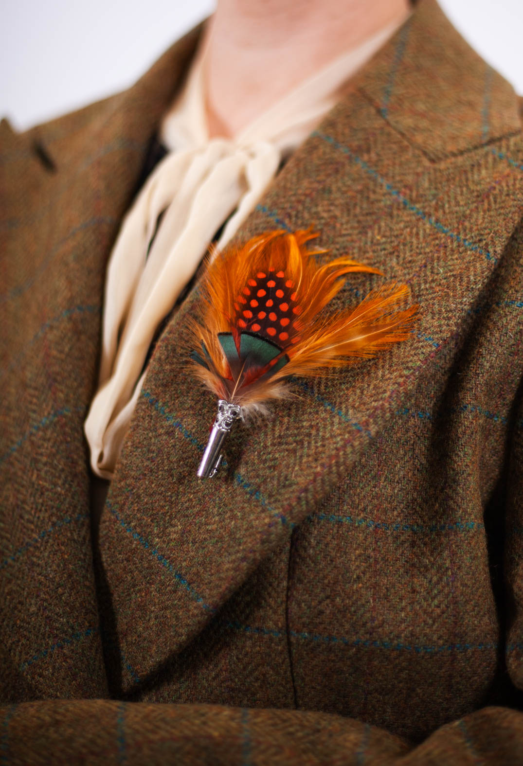 Loose Brooch in Orange and Green