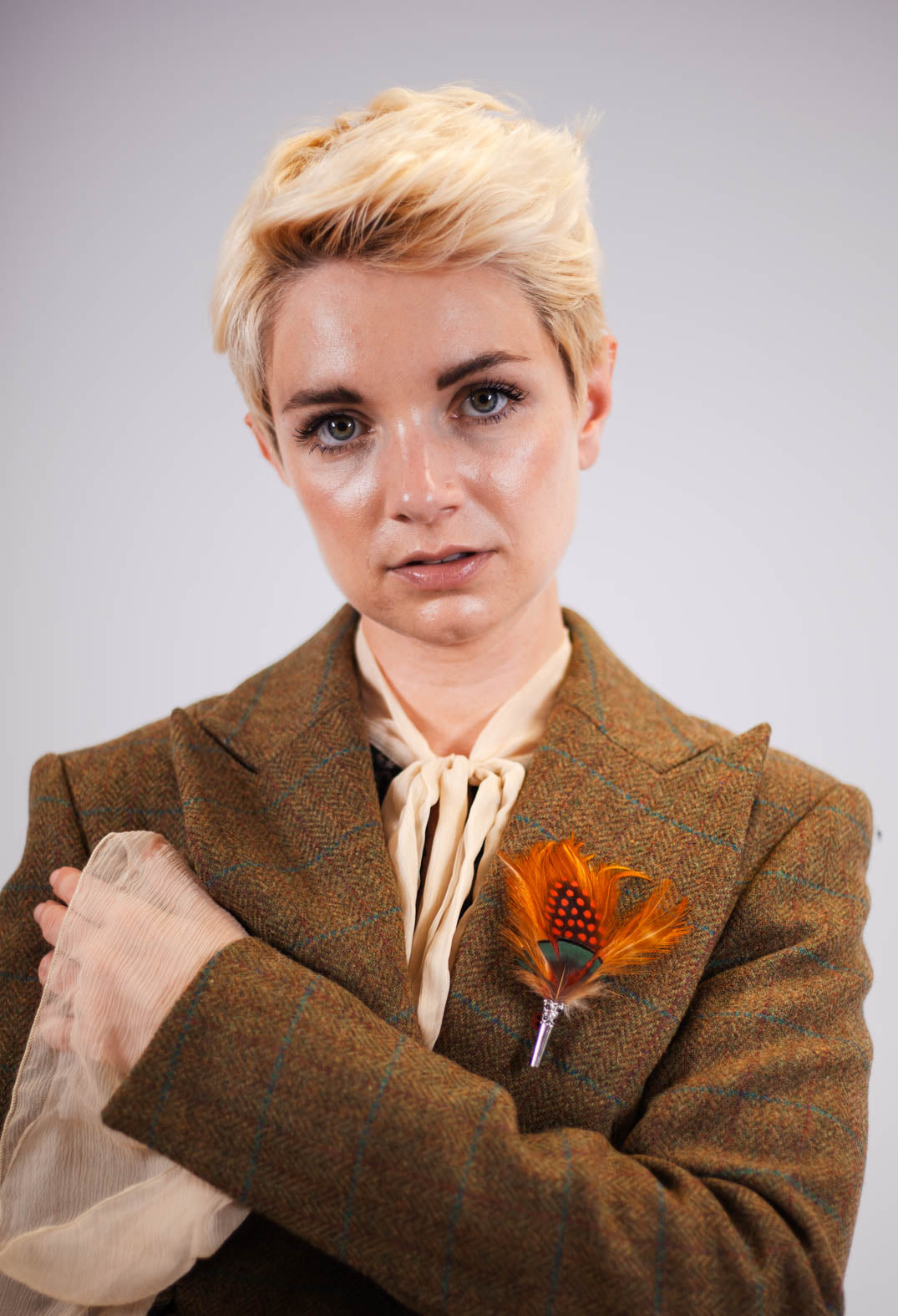 Loose Brooch in Orange and Green