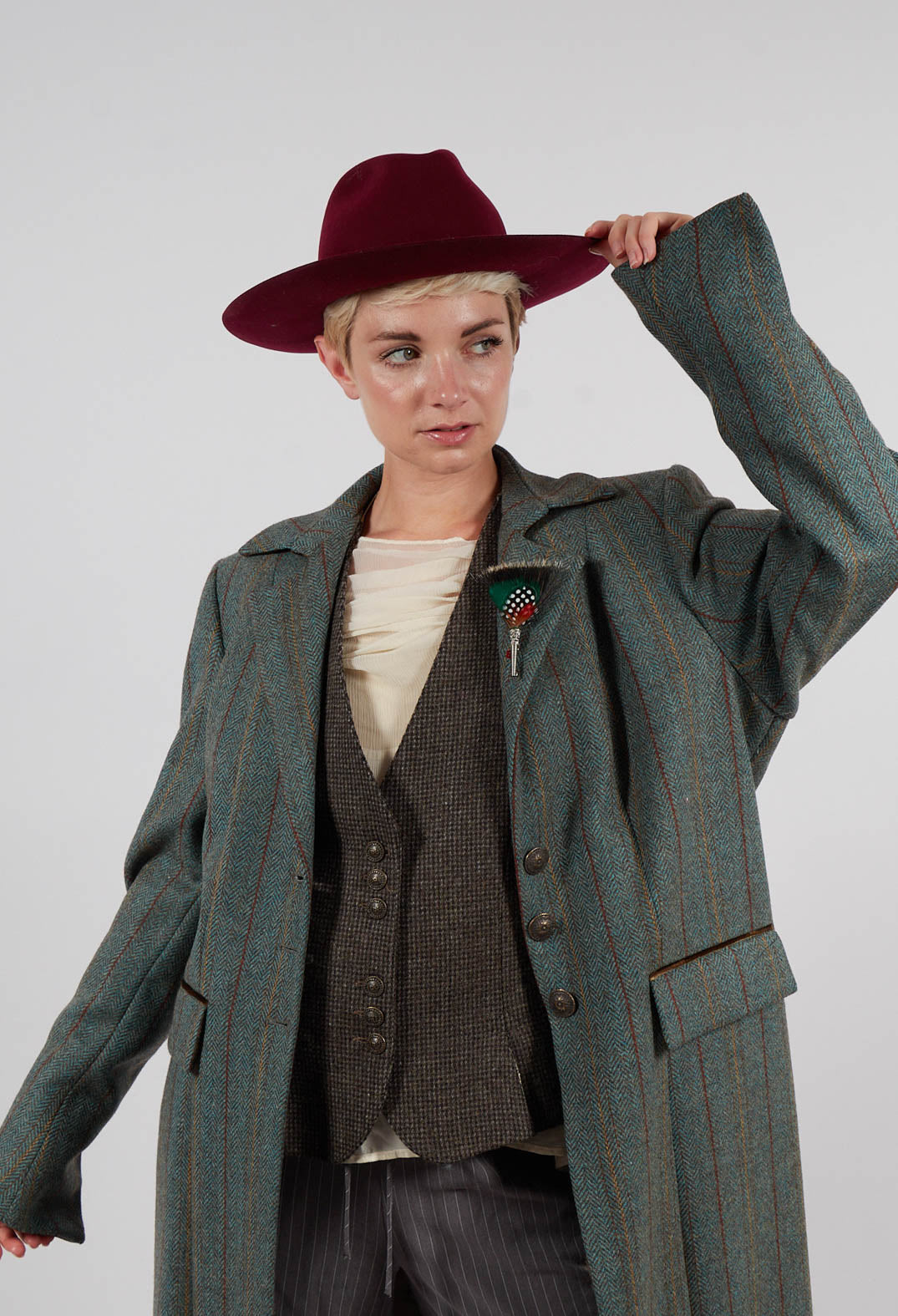 Tuileries Hat in Burgundy