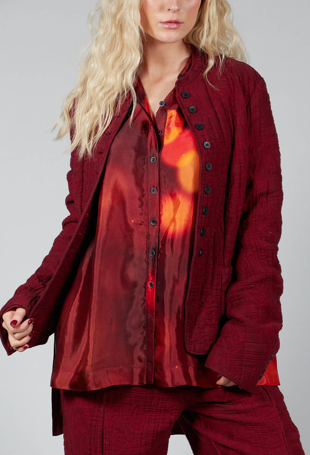 Collarless Liner Cropped Bound Jacket in Blood
