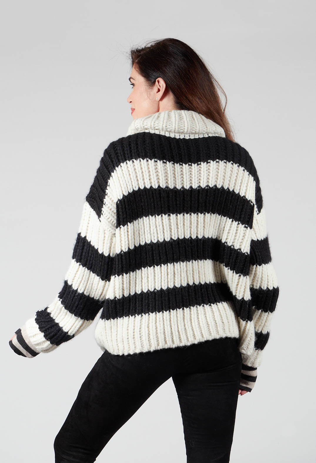 Ava Sweater in Black and White