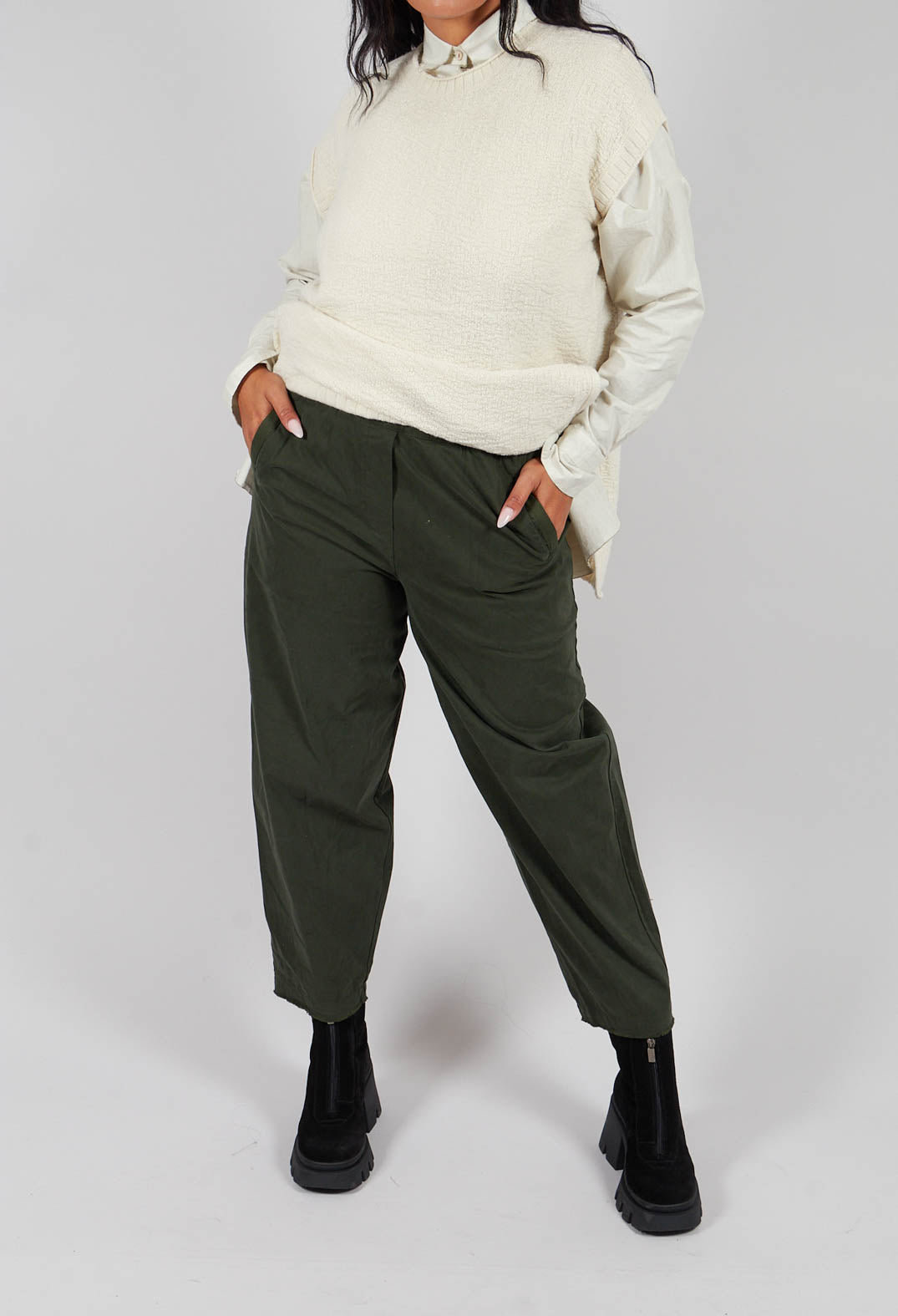 Pedrina Pants in Olive