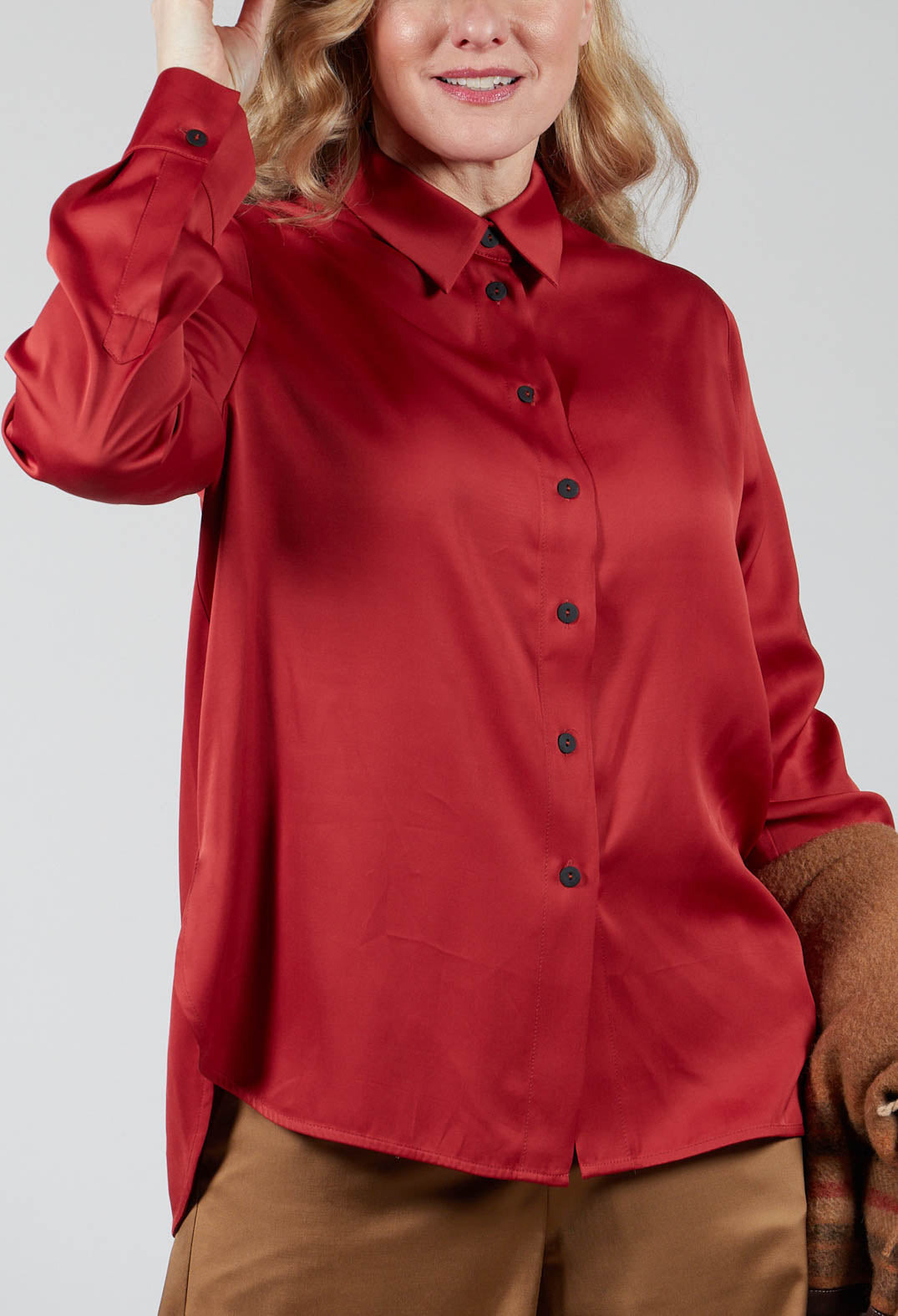 Button Up Shirt in Red