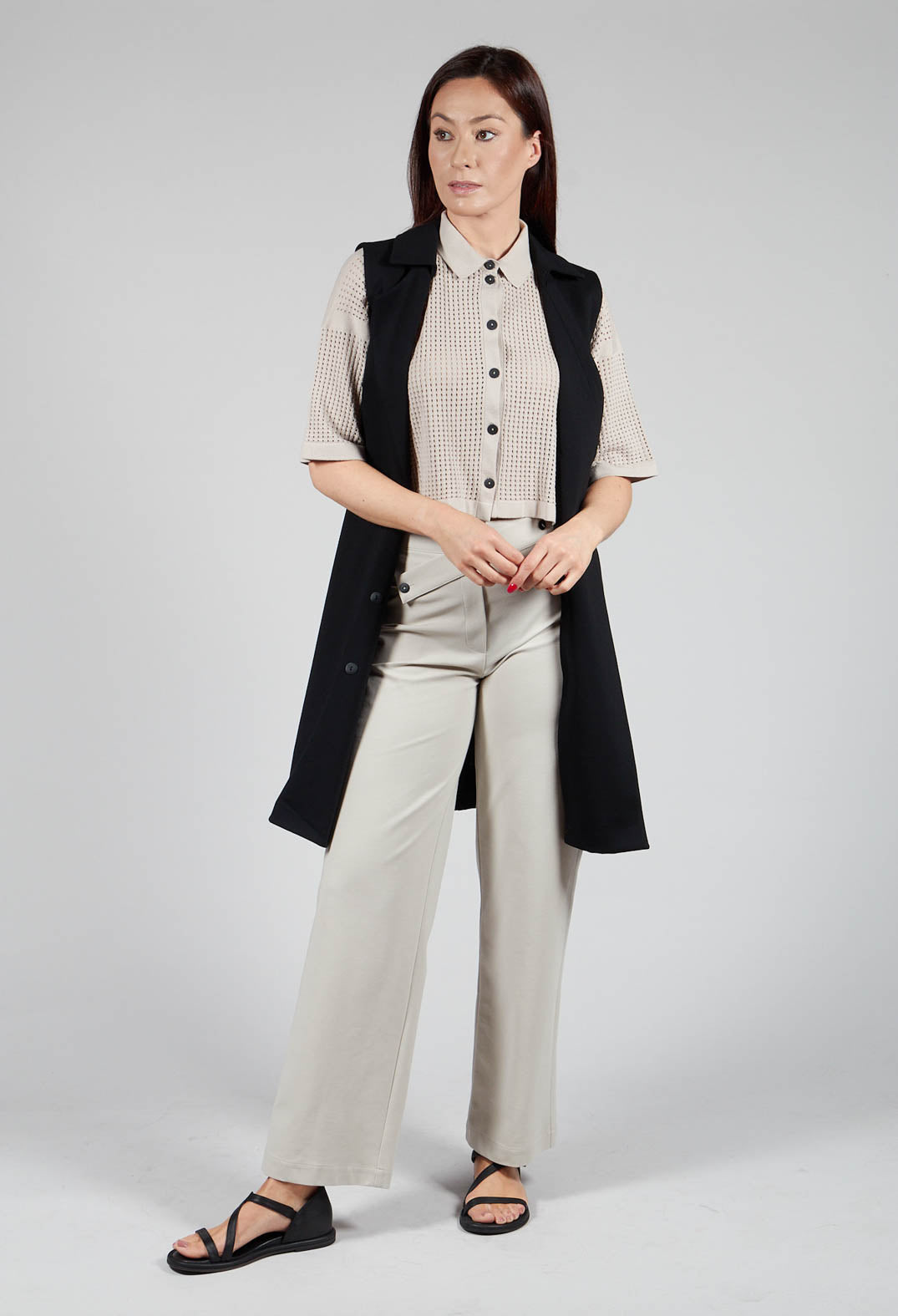 Short Sleeve Knitted Cardigan in Mastic