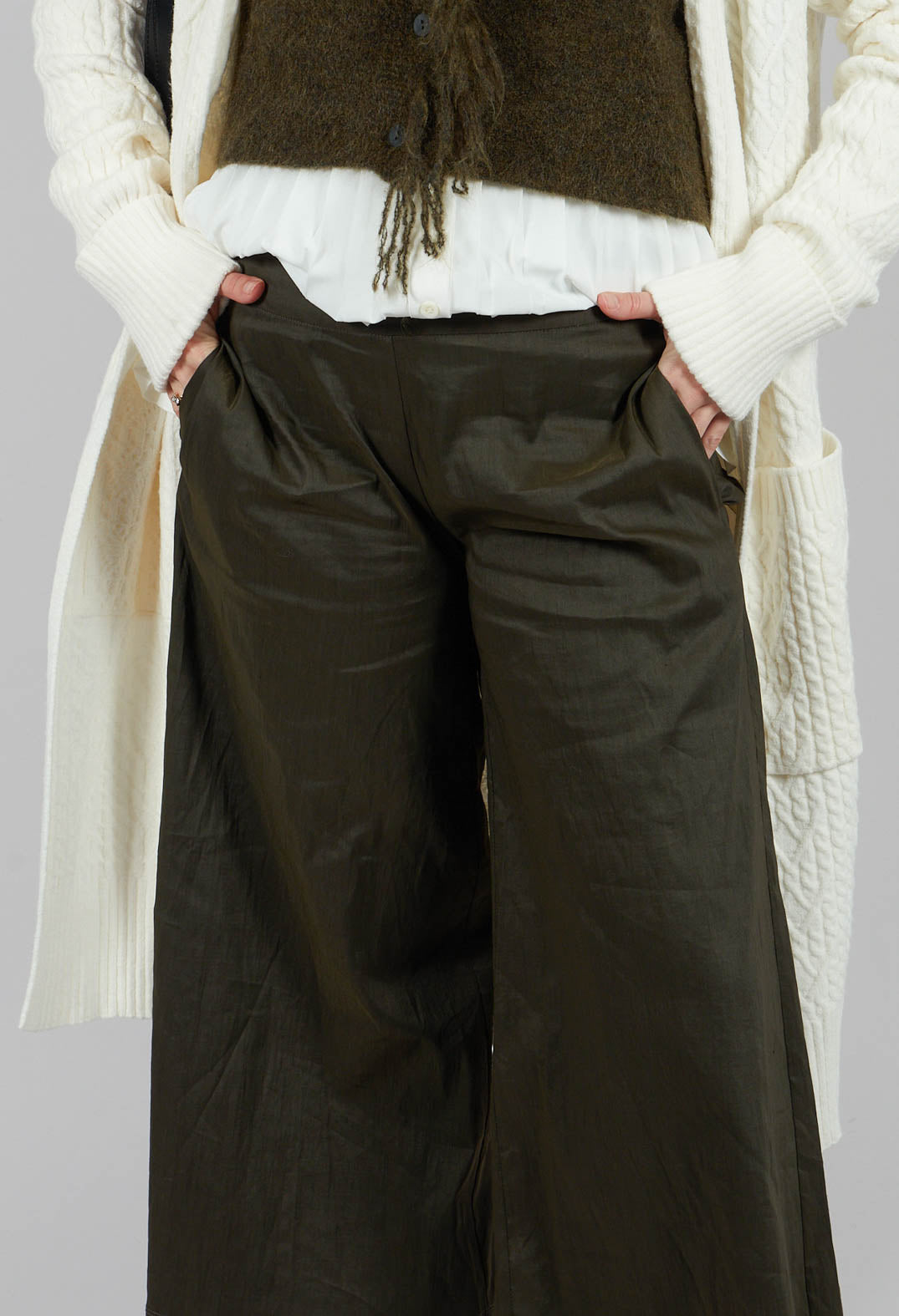 Vanessa Trousers in Khaki