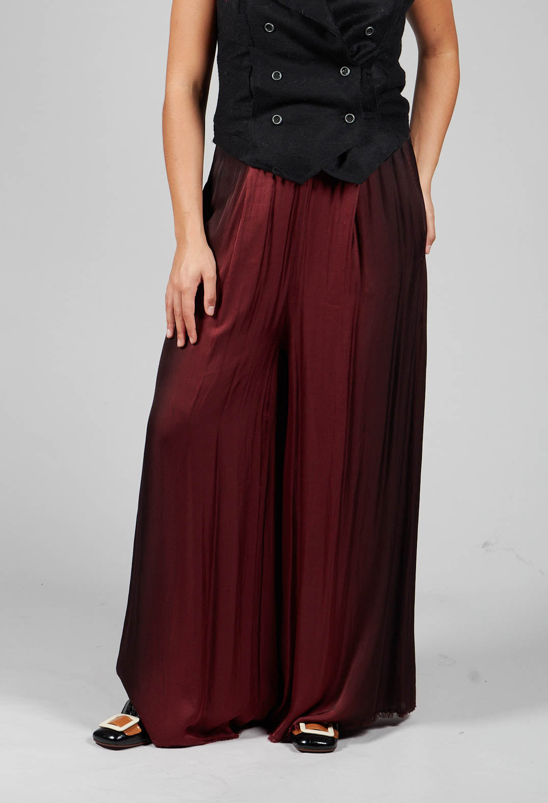 Pleat Trousers in Degrade Sangue