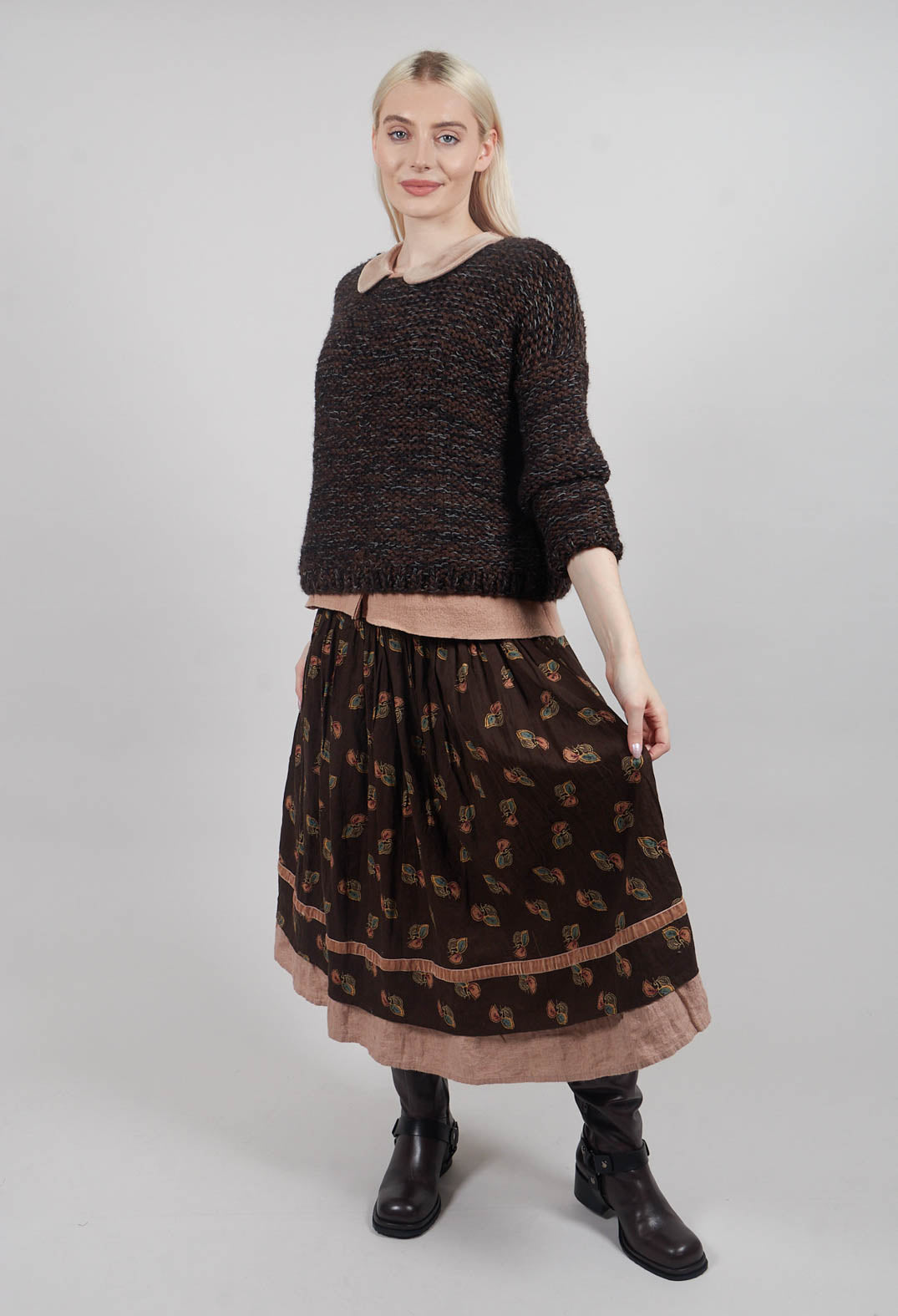 Purl Knit Scoop Neck Jumper in Brown Black