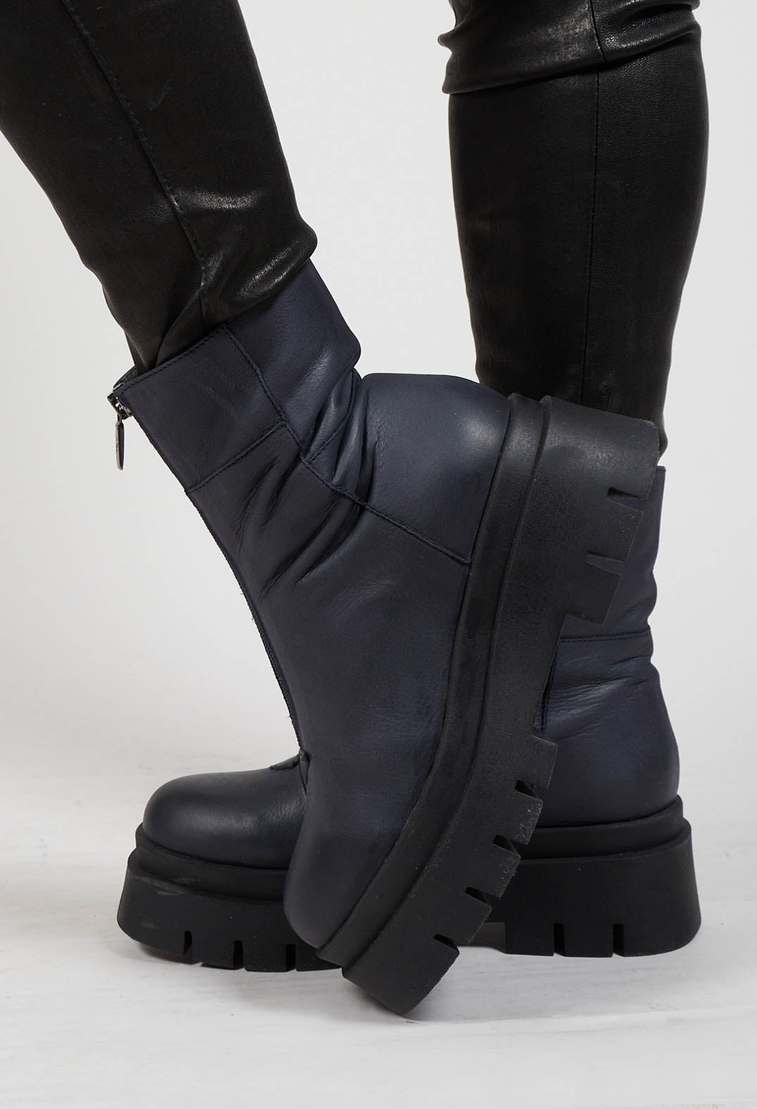 Boots With Front Zip in Gasoline Luna Blu