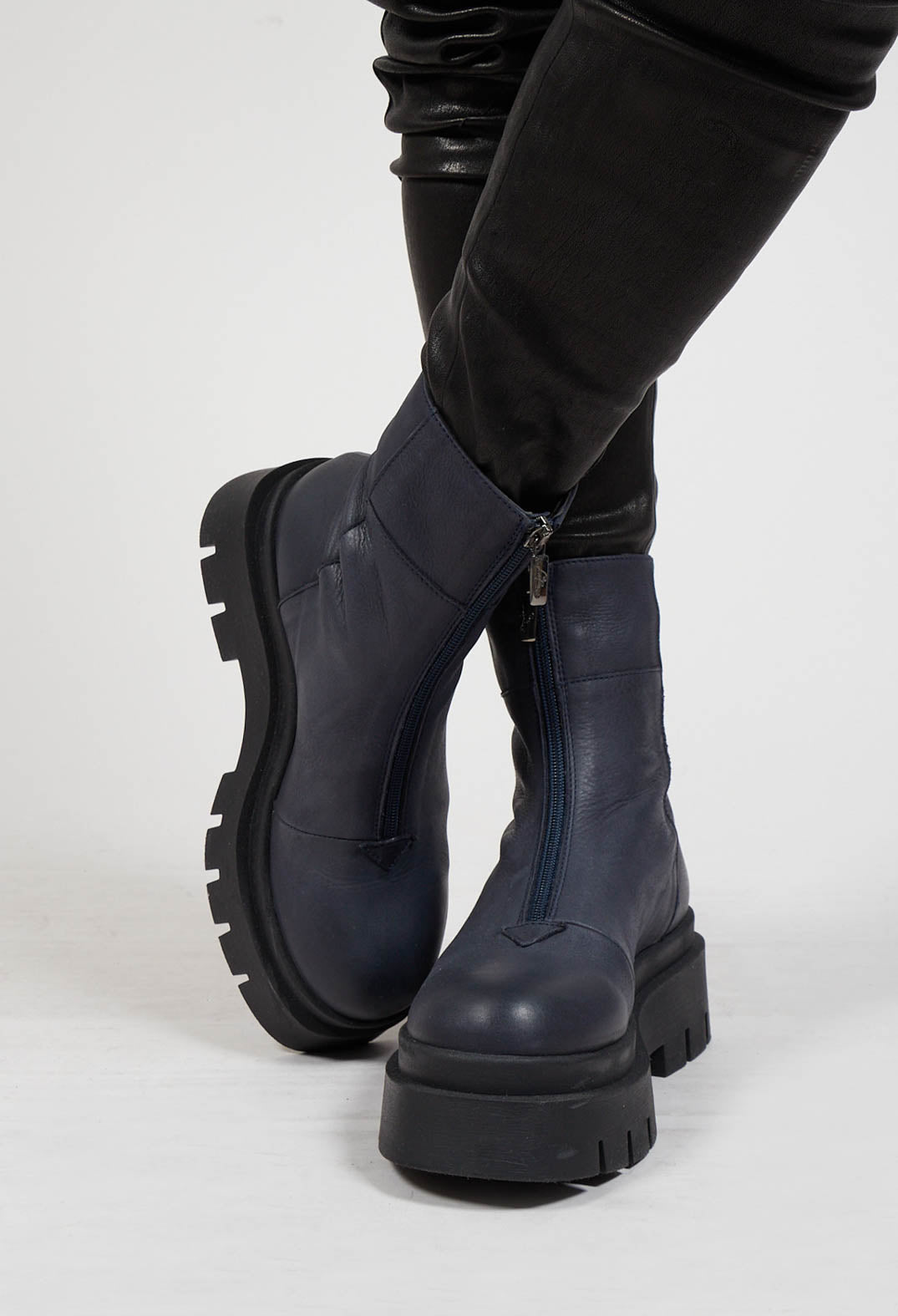 Boots With Front Zip in Gasoline Luna Blu
