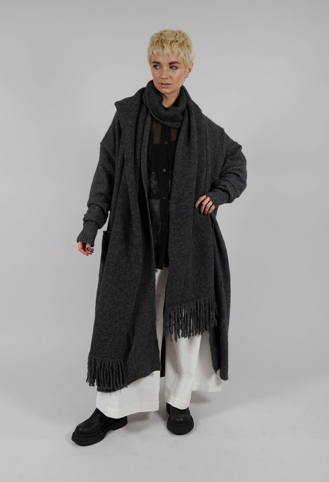 【90%OFF】ISABEL BENENATO カーディガン Isabel Benenato Cashmere Long Length Cardigan in Graphite – Olivia May