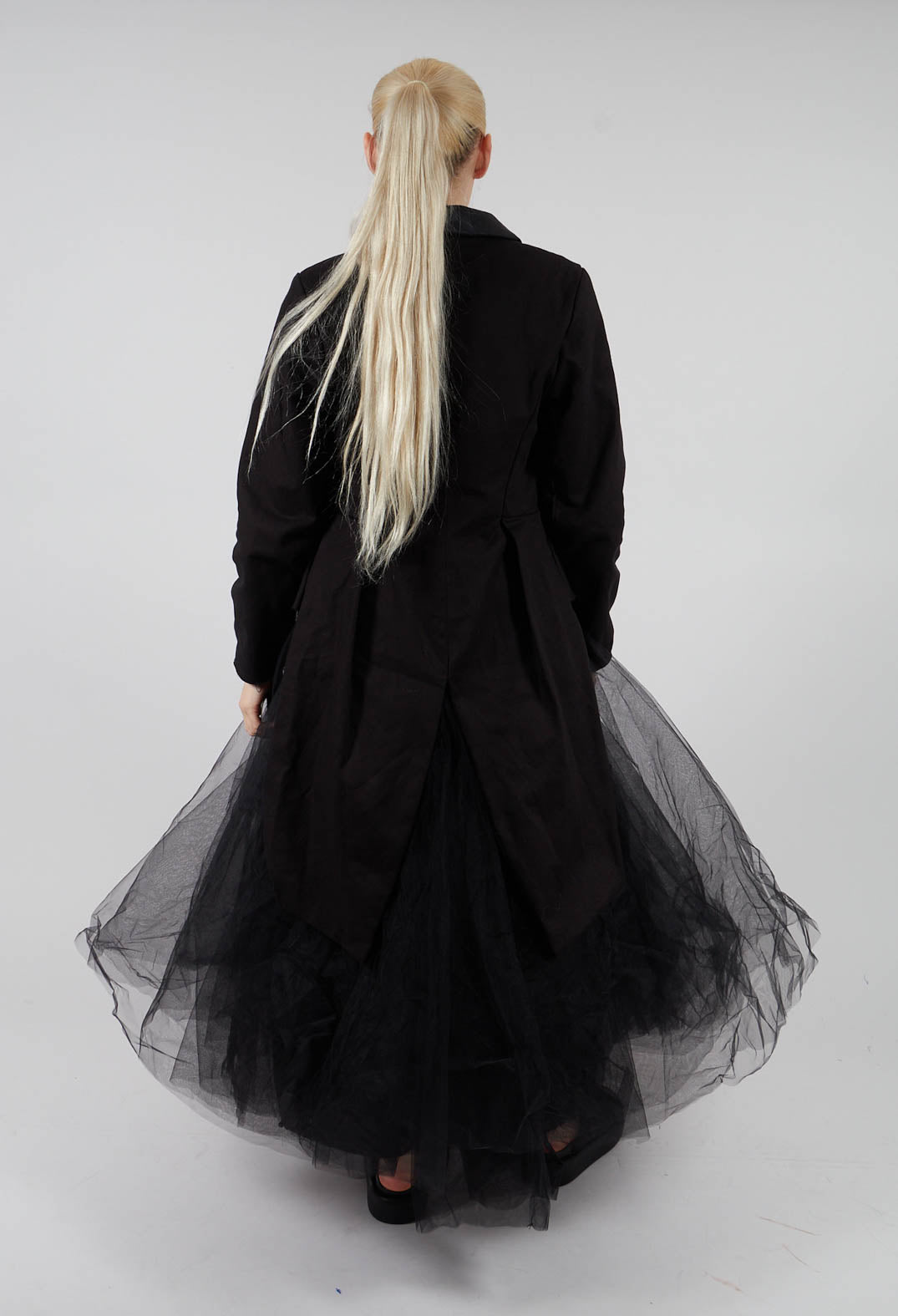 Snow Dark Long Blazer Tulle