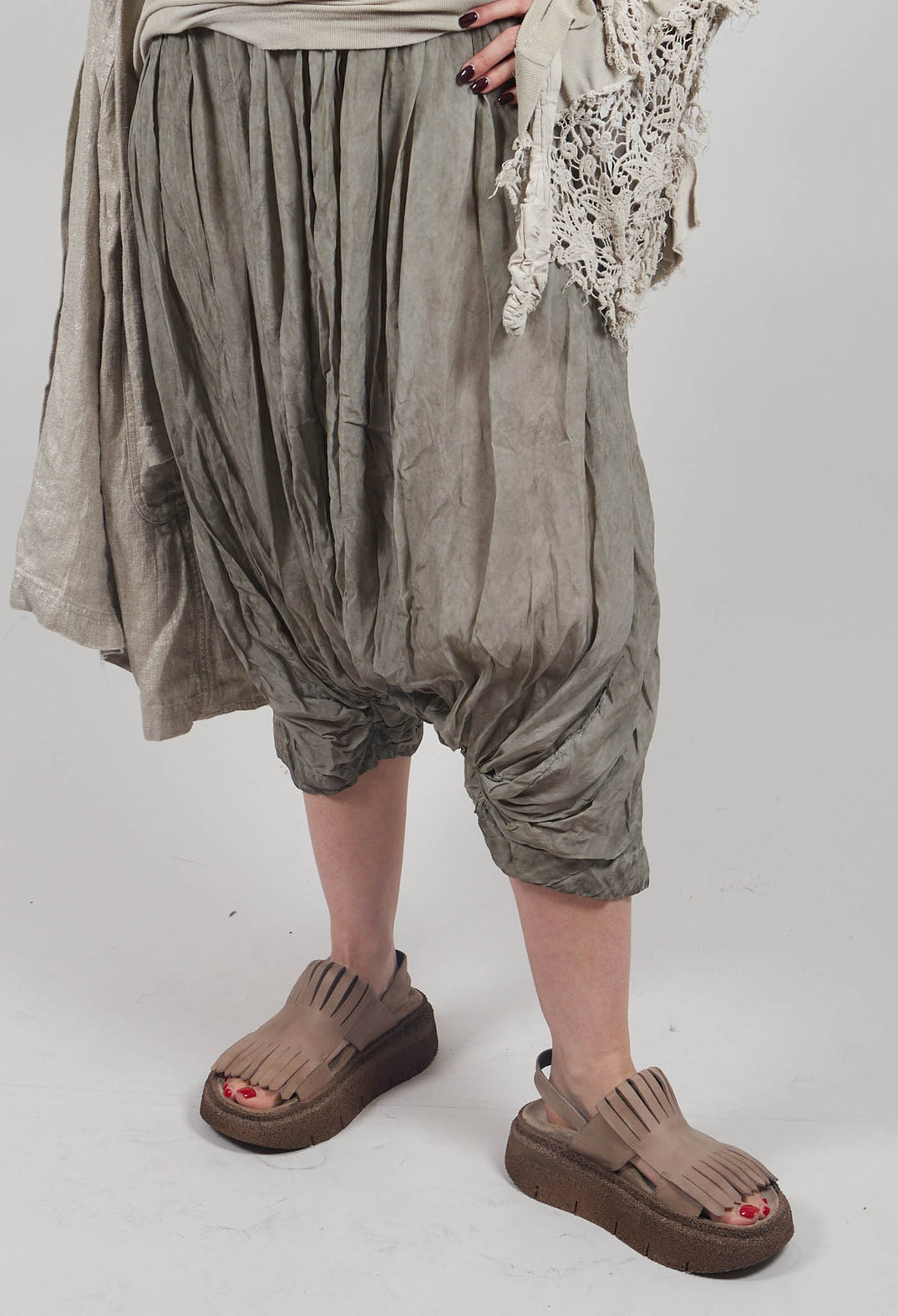 Balloon Trousers in Hay Cloud