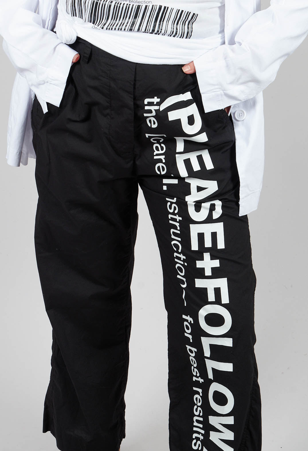 Wide Leg Trousers with Lettering Motif in Black Print