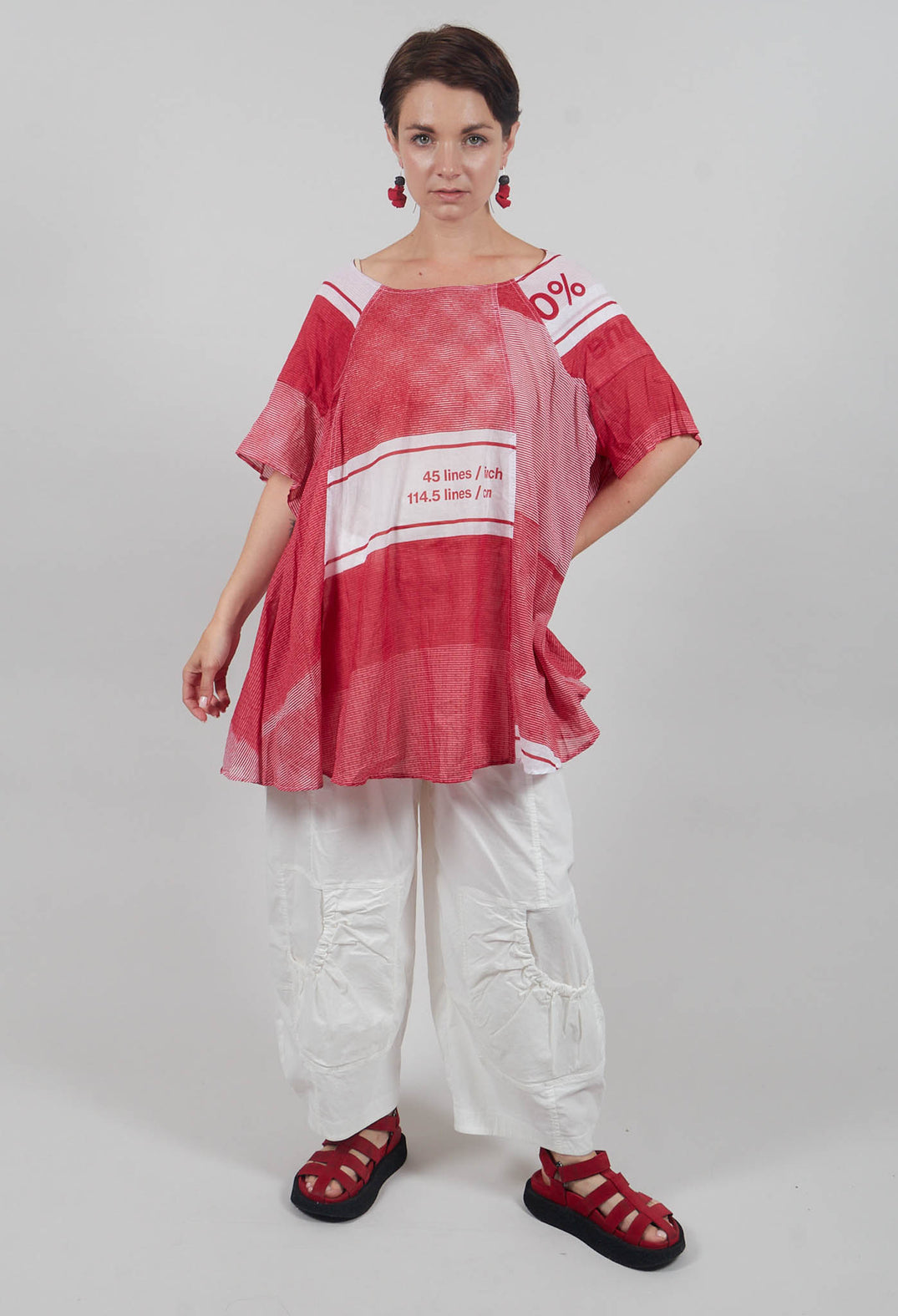 Short Sleeve Cotton Top in Chili Print