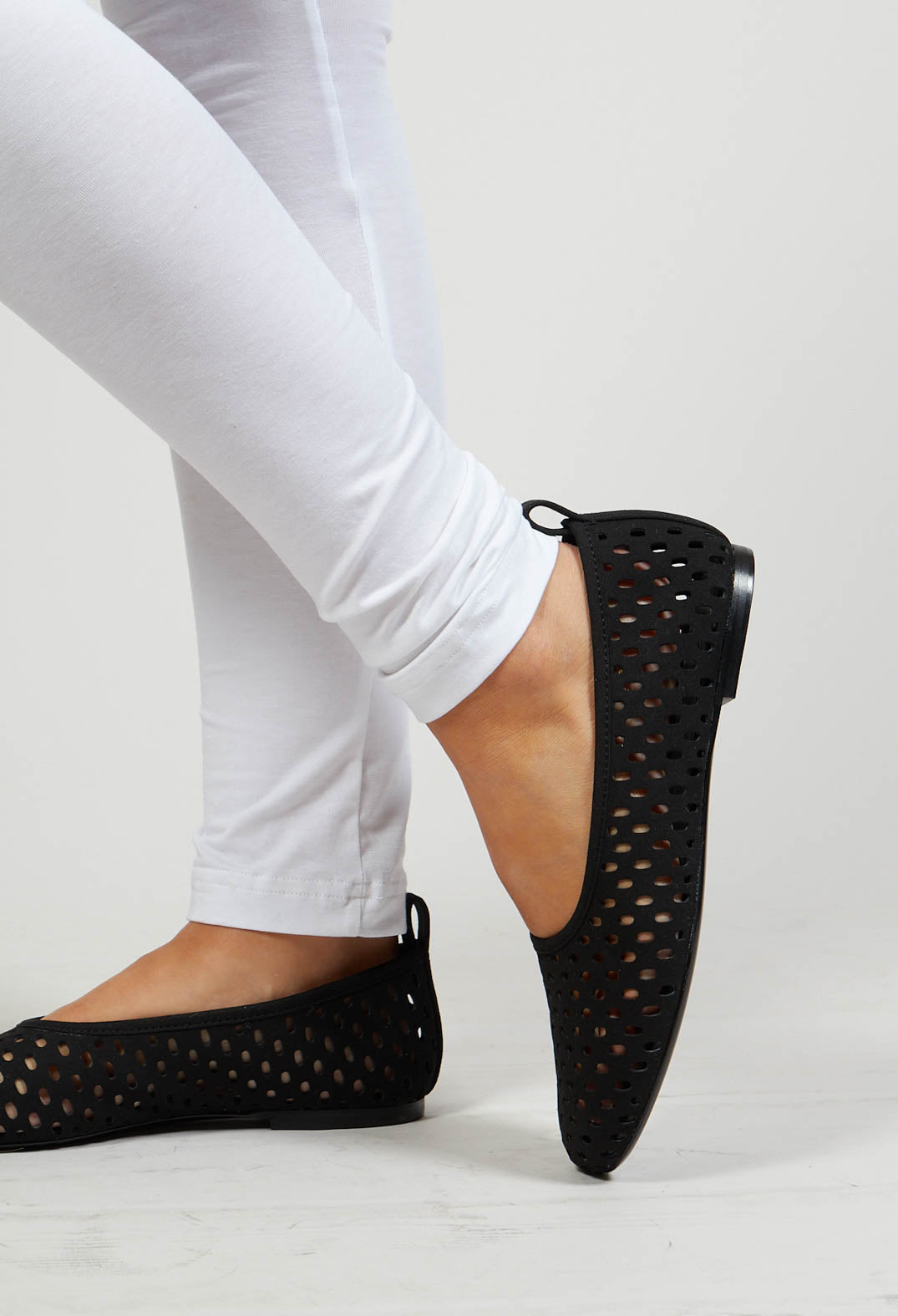 Net Style Cut Out Pumps in Black