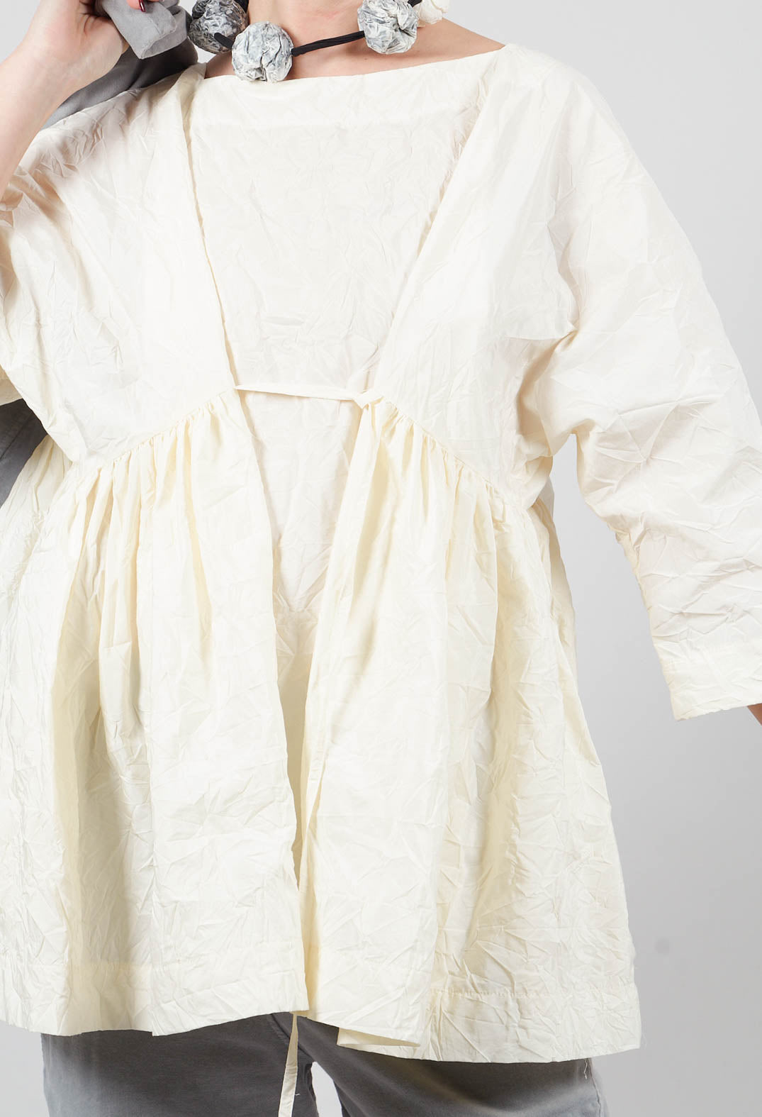 Marte G Top In Mandorla