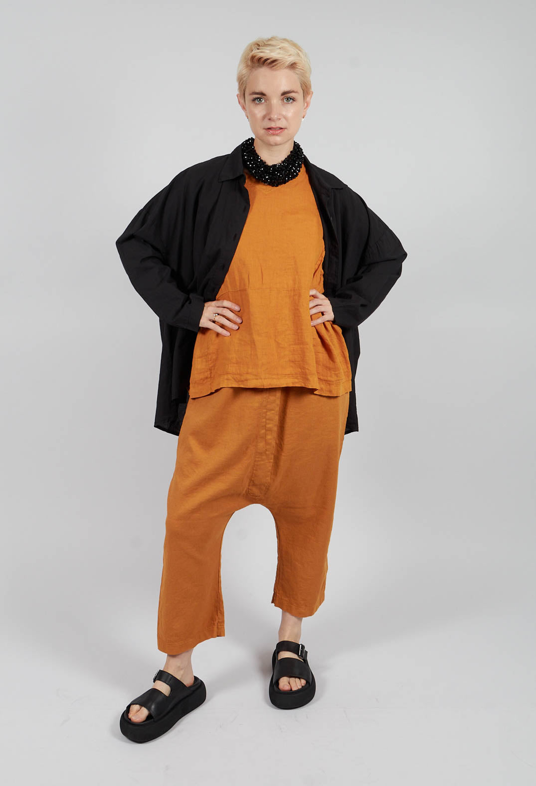 Lippia D Trousers In Ambra