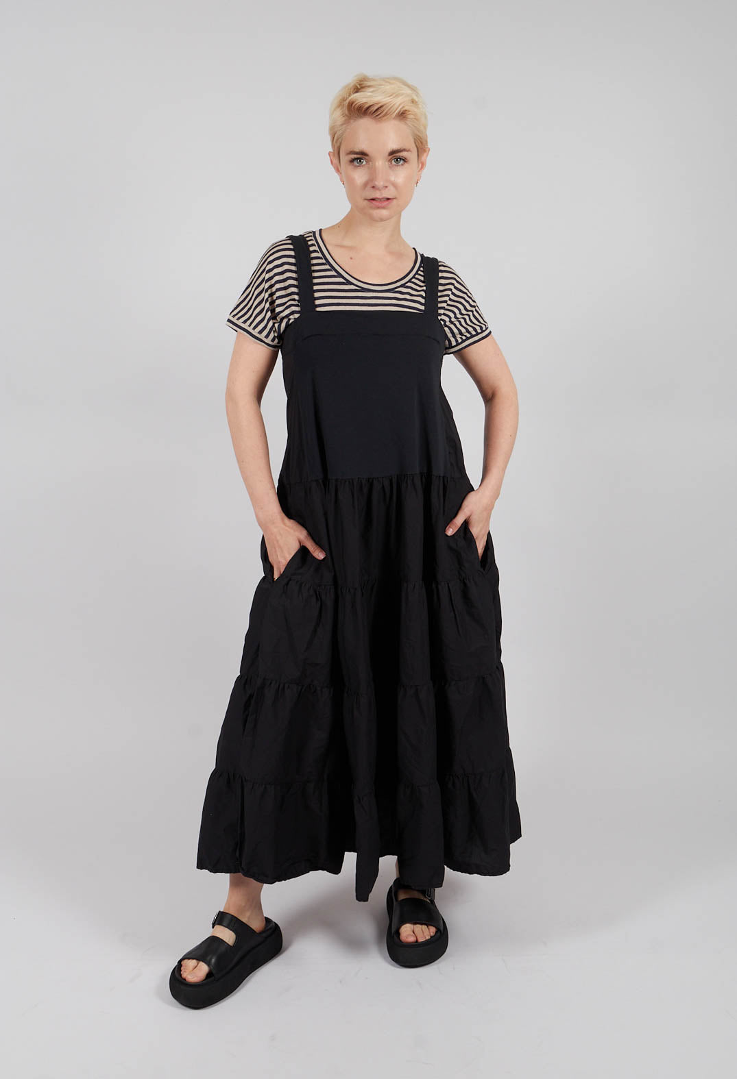 Decisa LR T-Shirt in Nero Stripe