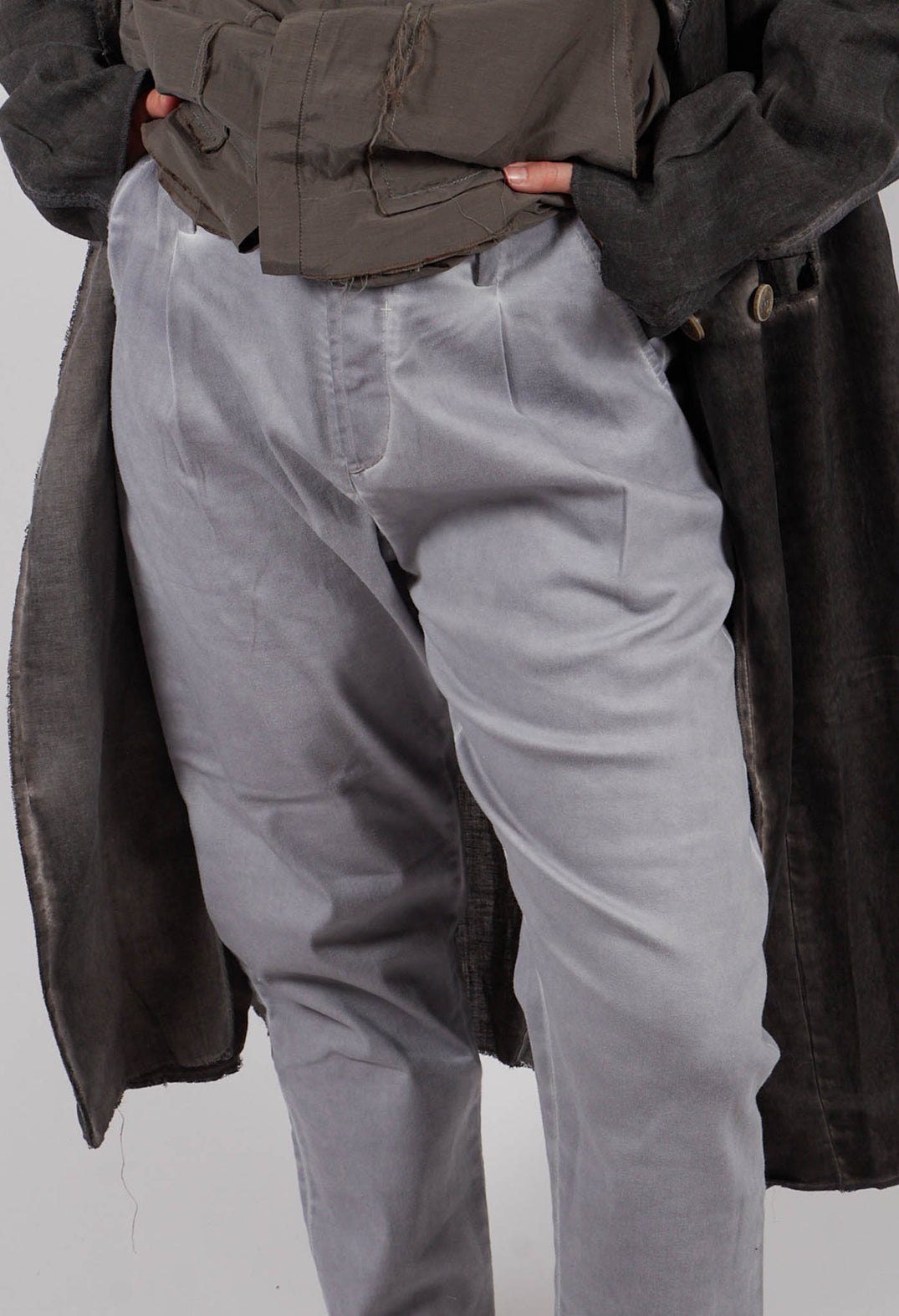 Jean Trousers in Original Lilac Grey