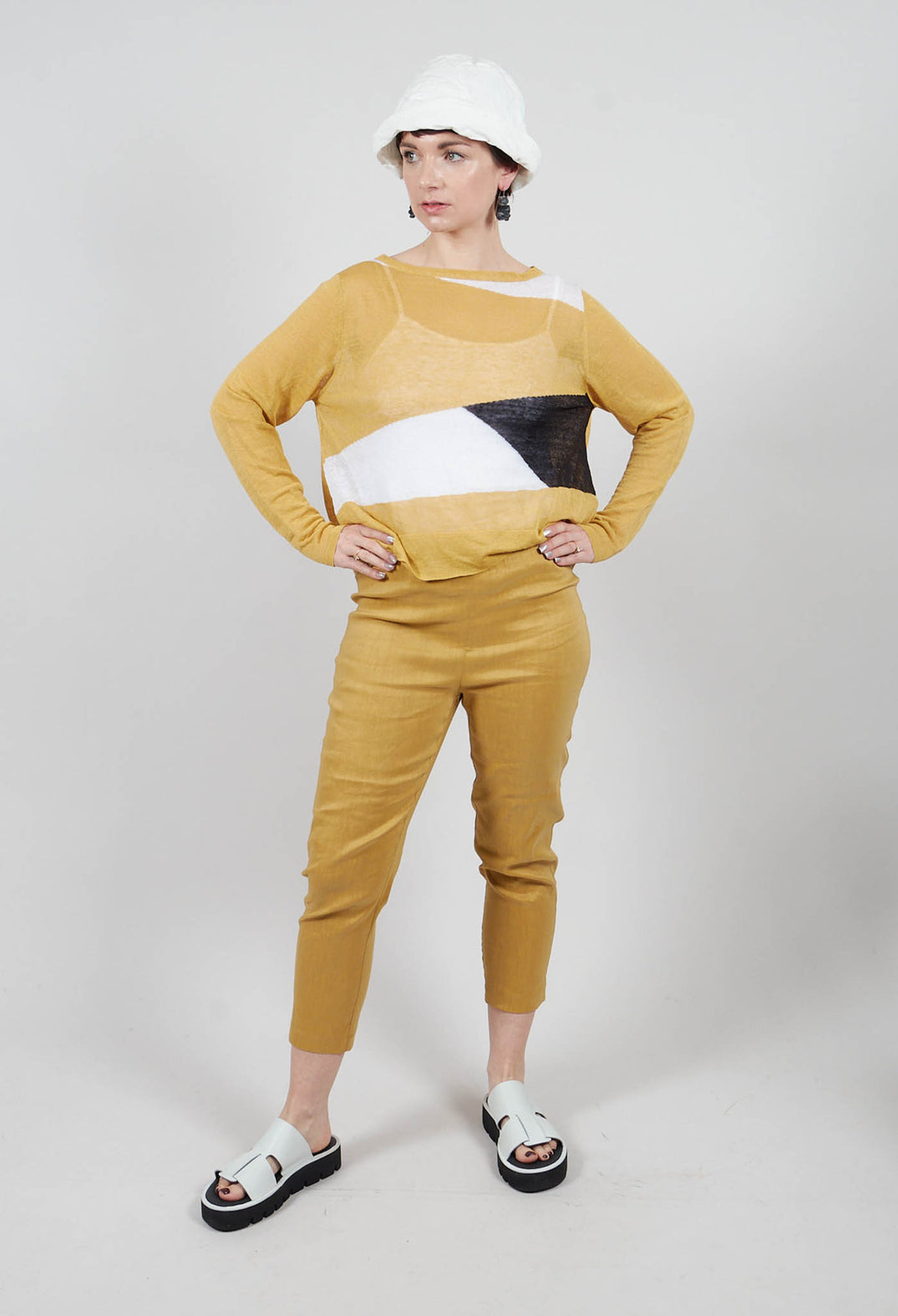 Straight Leggings in Mustard