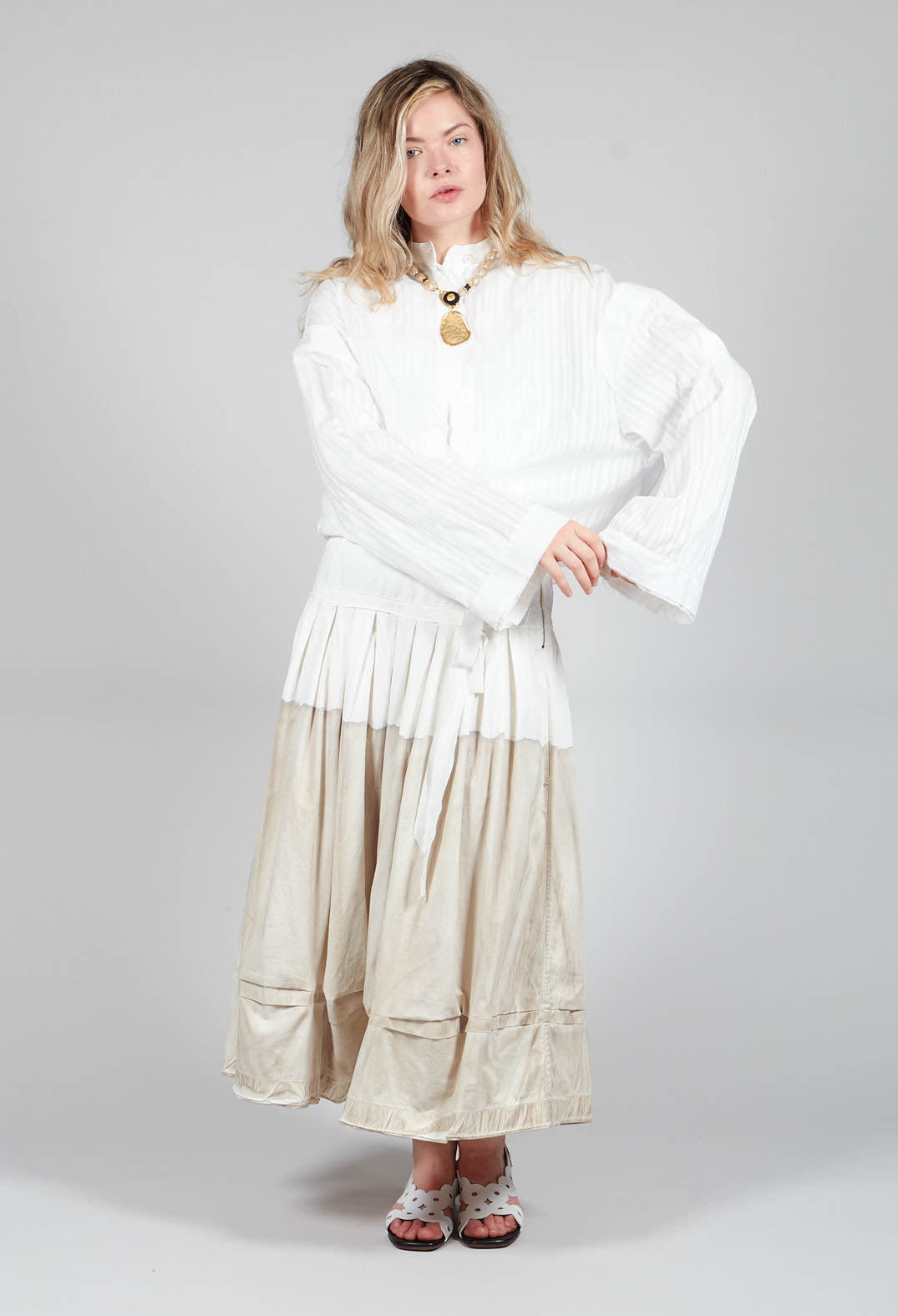 Cameo Top in White