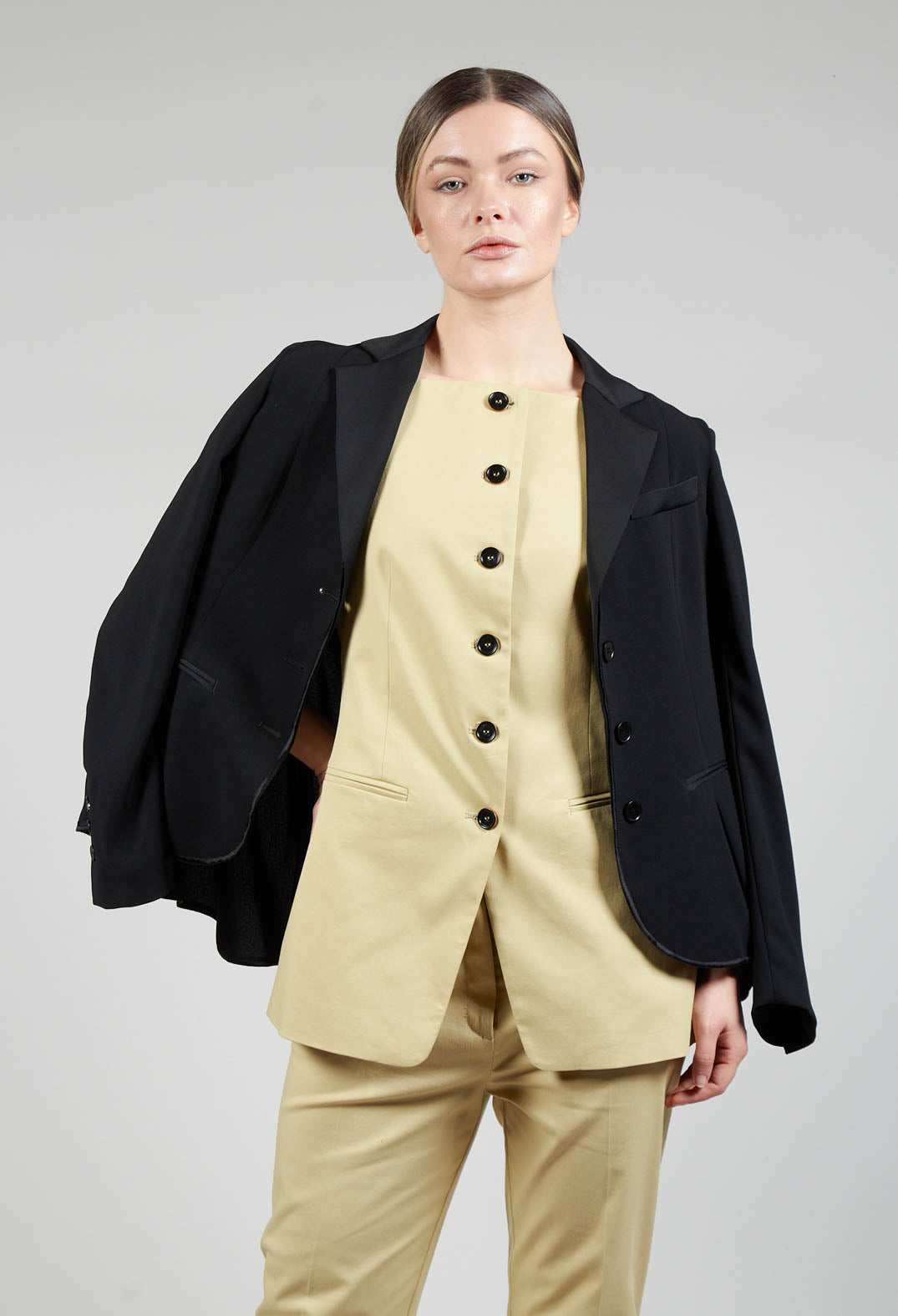 Liaison Jacket in Black