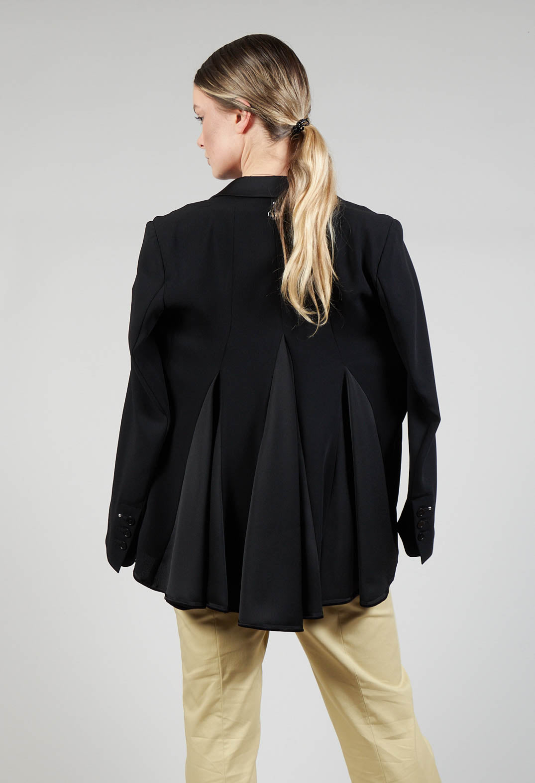 Liaison Jacket in Black