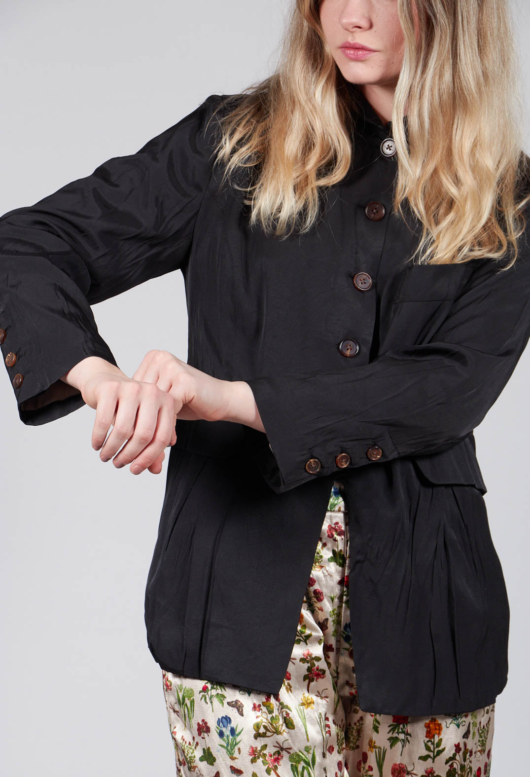 Treasury Pleat Jacket in Black