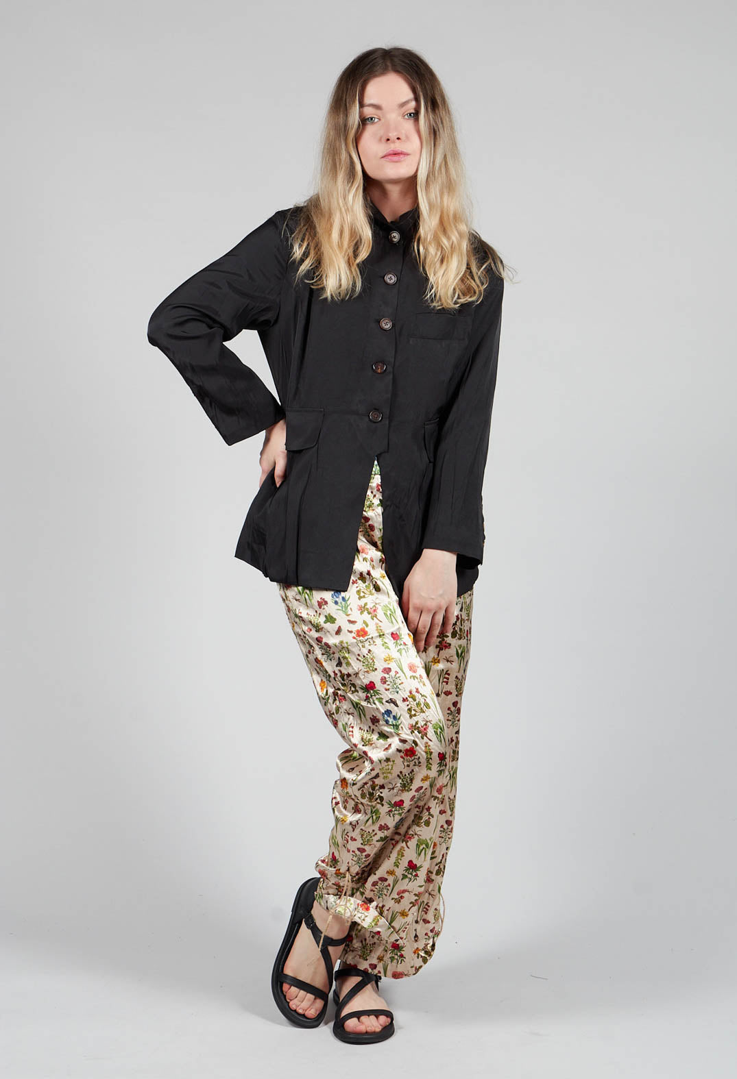 Treasury Pleat Jacket in Black