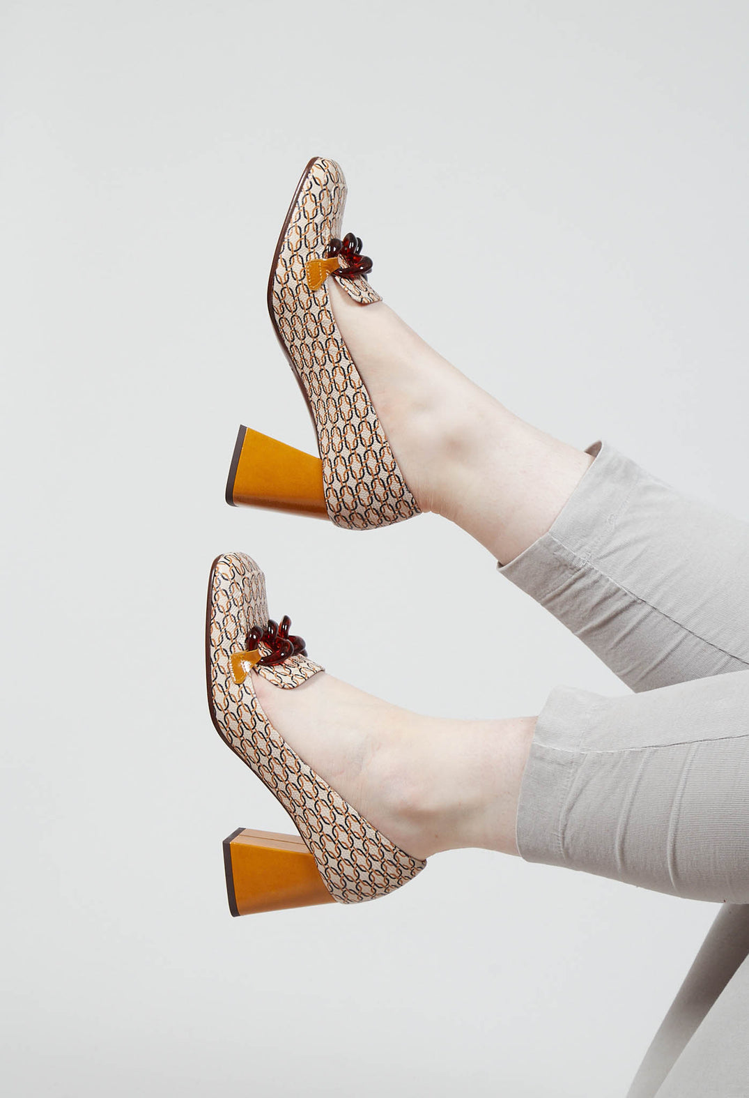 Suin Heel in Brown Print