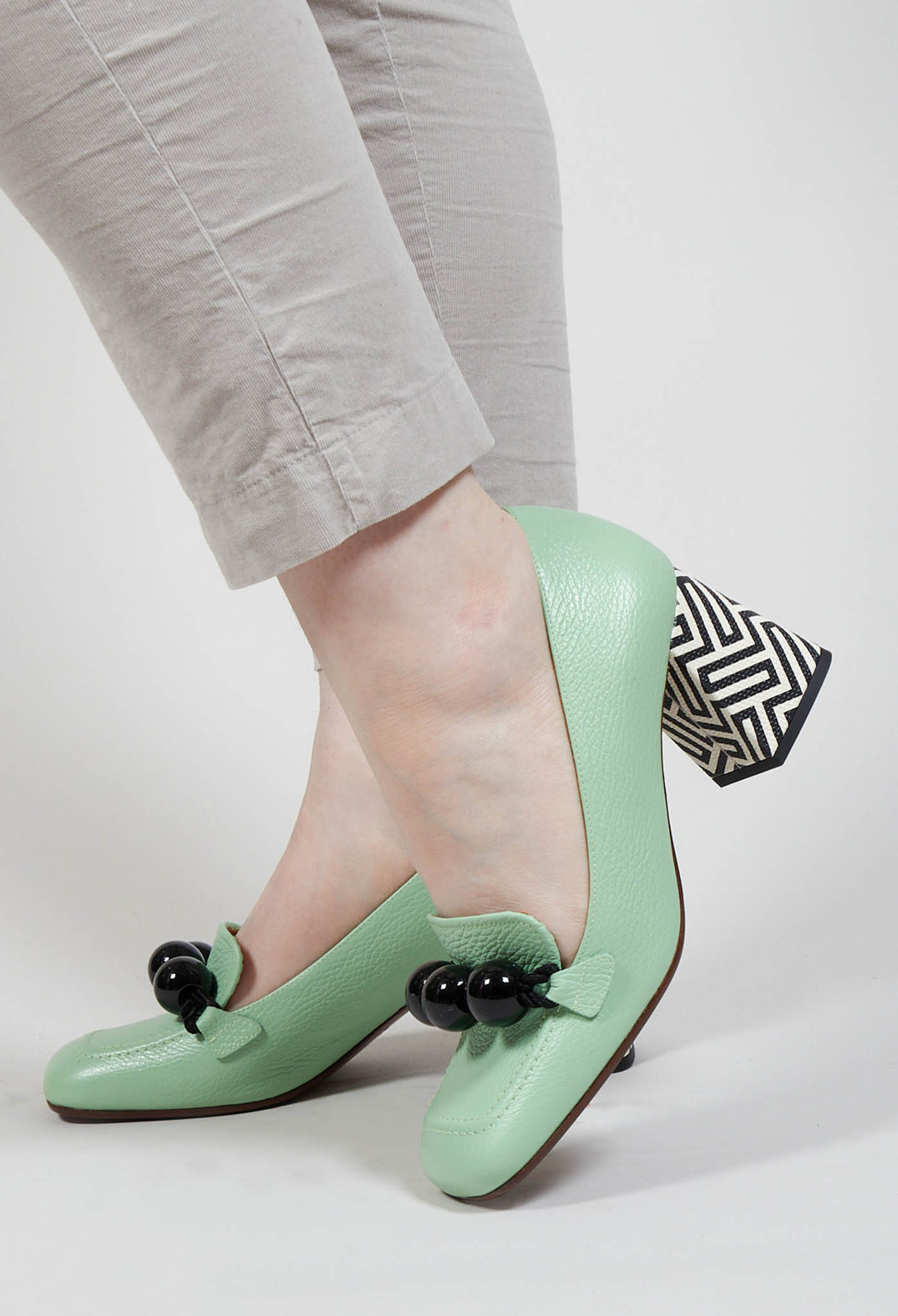 Suleiko Heel in Mint Black and White
