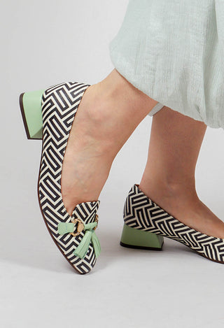 Hetus Shoe with Tassle Embelishment in Green Black and White