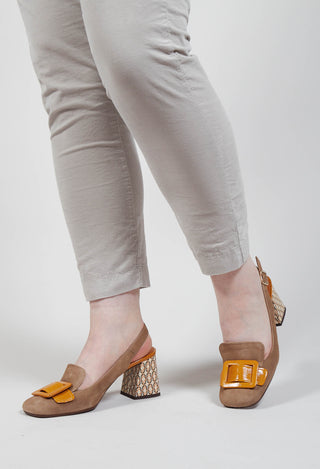 Suzan Heel in Ocre Brown