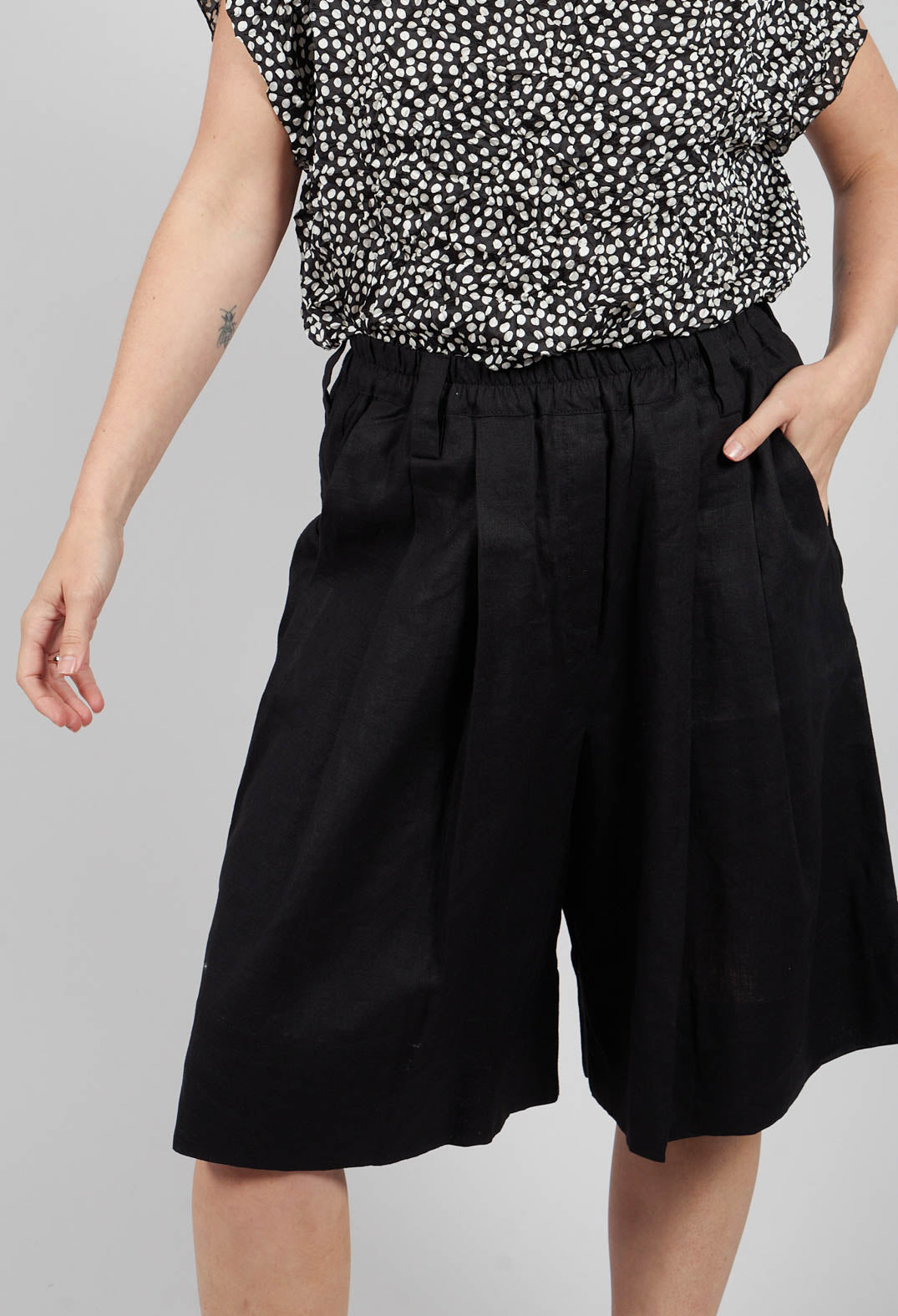 Pleated Shorts in Black