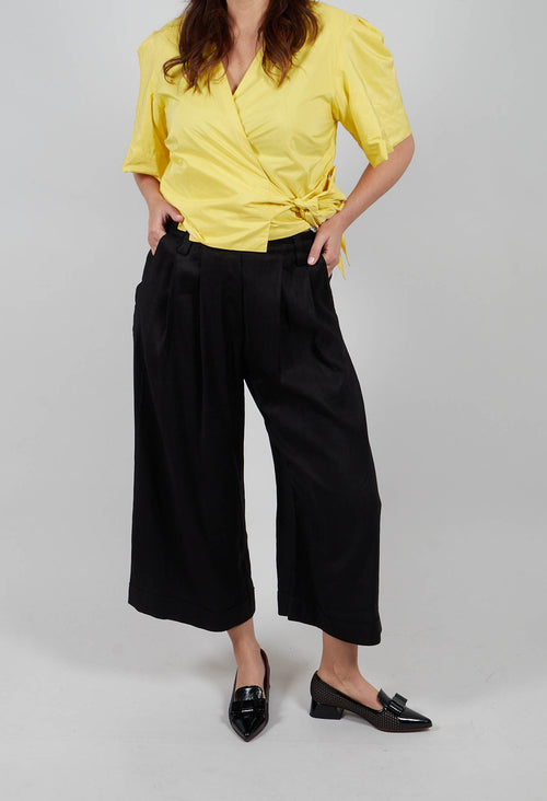 Pleated Wide Leg Trousers in Black