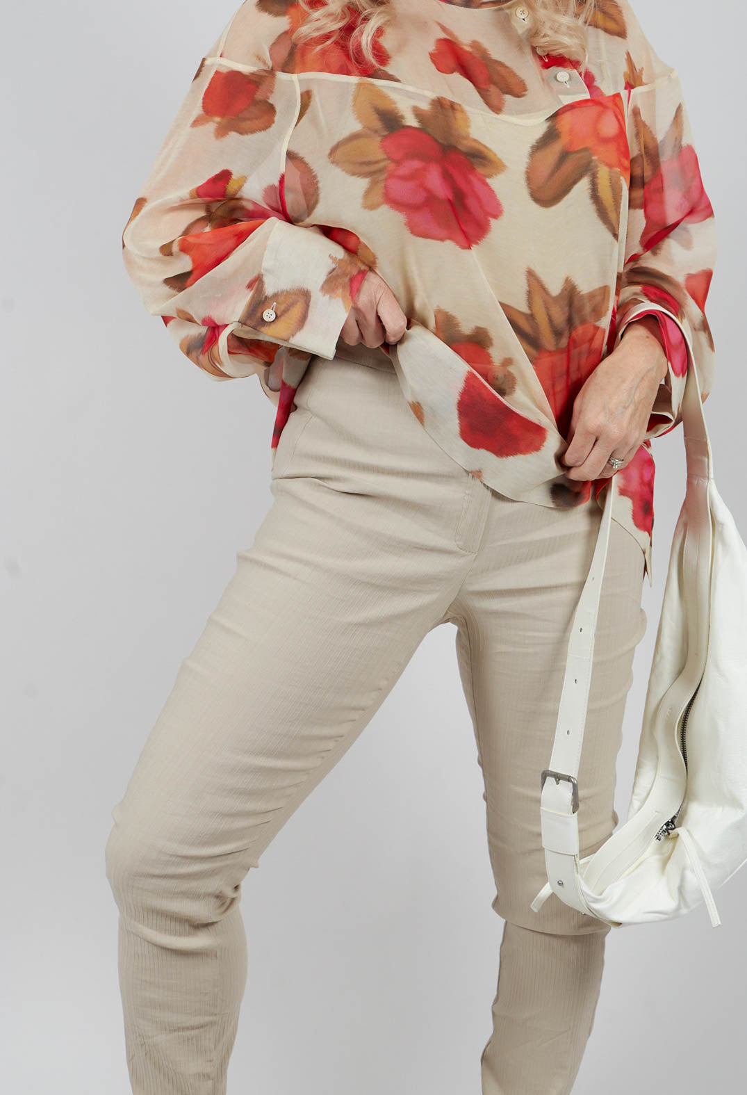 Grip Trouser In Sand