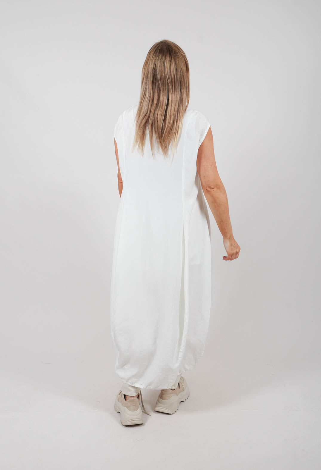 Jahrest Dress in Schnee