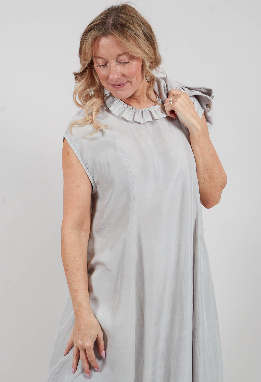 Jahrest Dress in Pilz