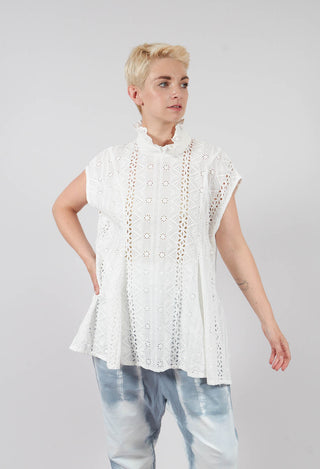 Kusfrau Top in Schnee