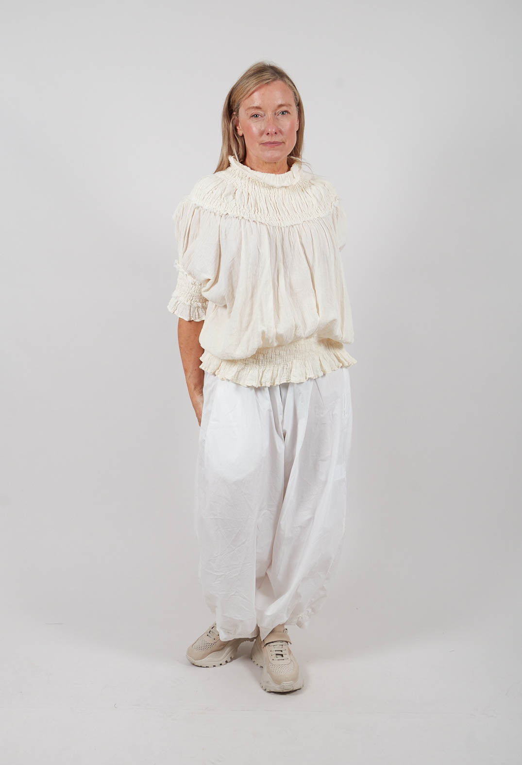 Feminatur Top in Schnee
