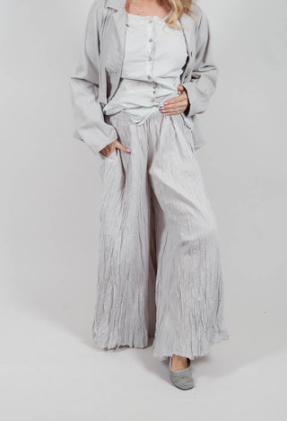 Bluhtextil Trousers in Pilz